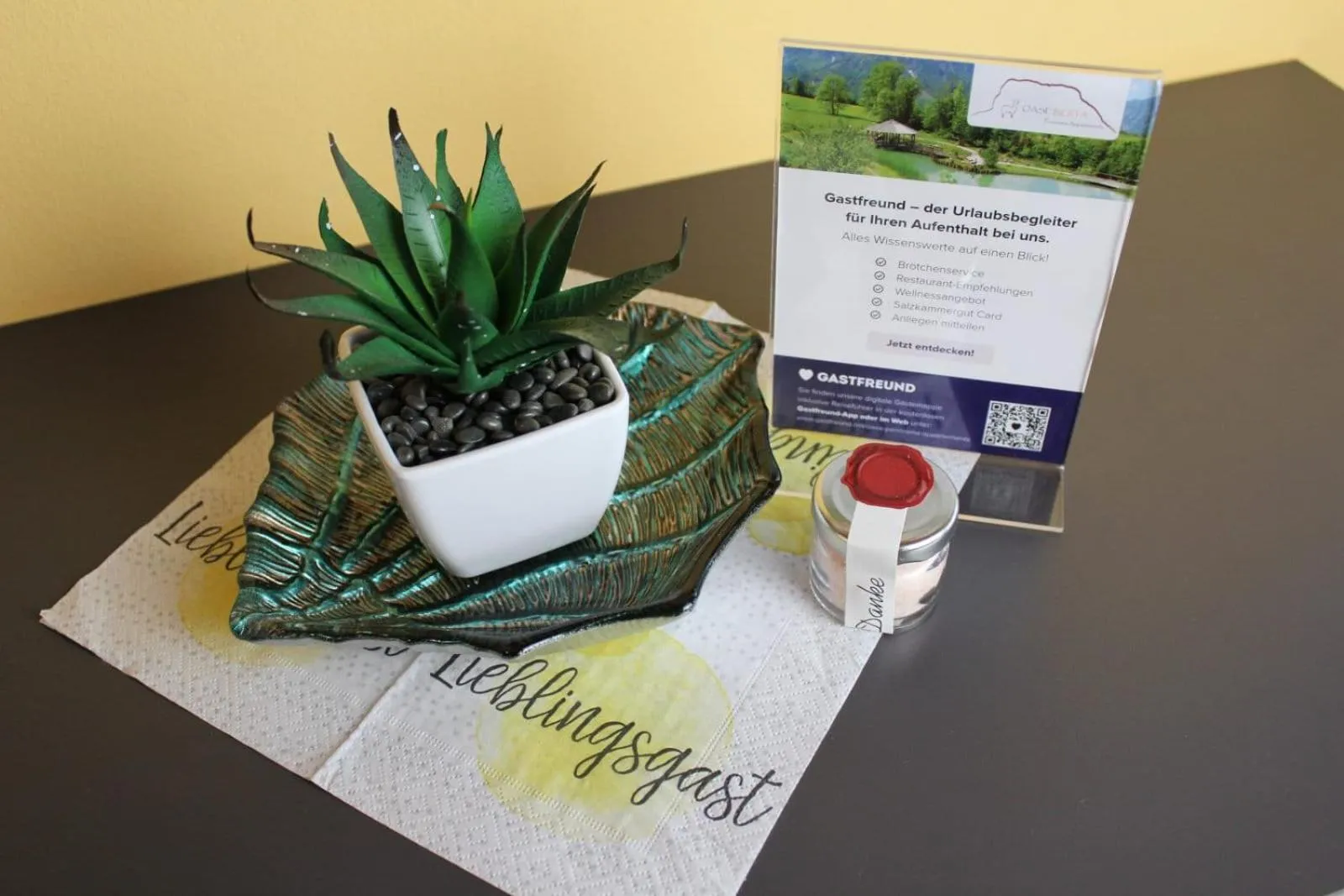 Logo/Certificate/Sign in Oase Berta