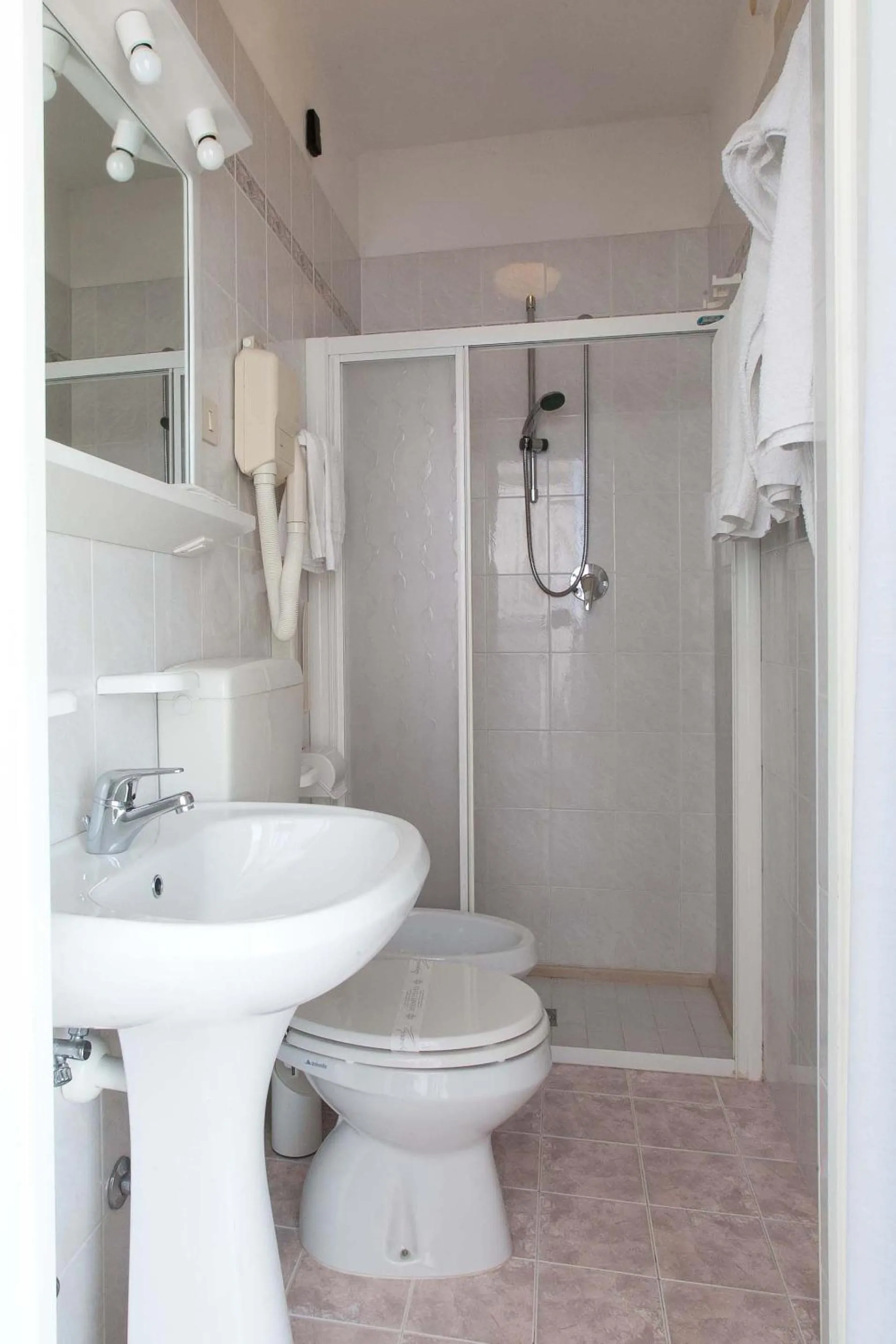 Bathroom in Hotel Sanremo