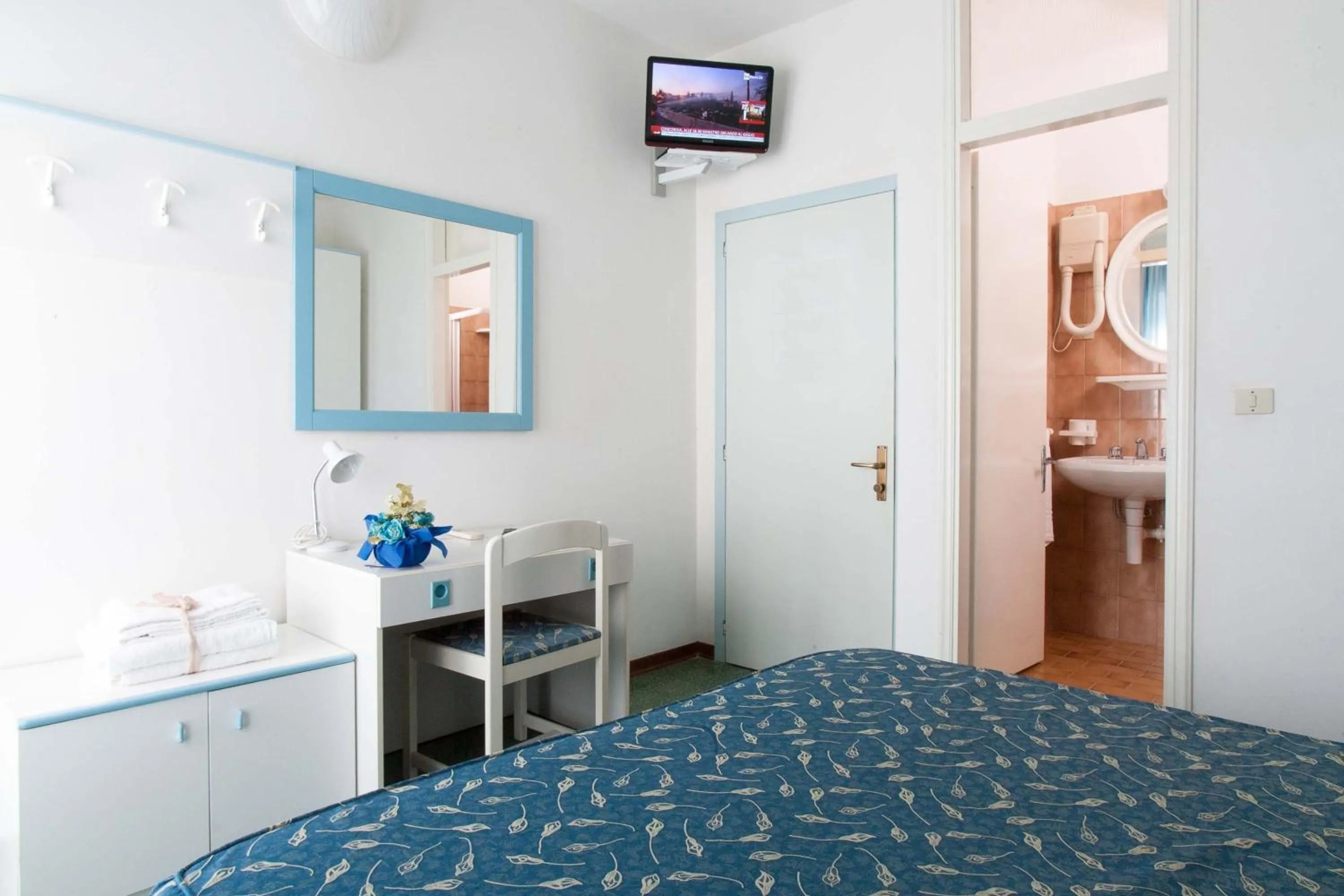 Photo of the whole room in Hotel Sanremo