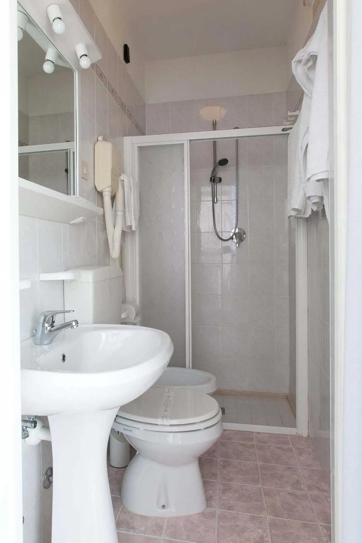 Bathroom in Hotel Sanremo