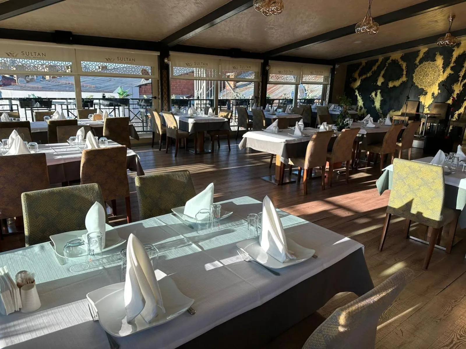 Restaurant/places to eat in Sultan Hotel-Restaurant-Bistro