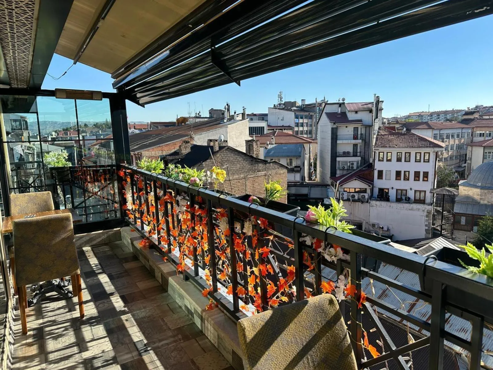 Restaurant/places to eat in Sultan Hotel-Restaurant-Bistro