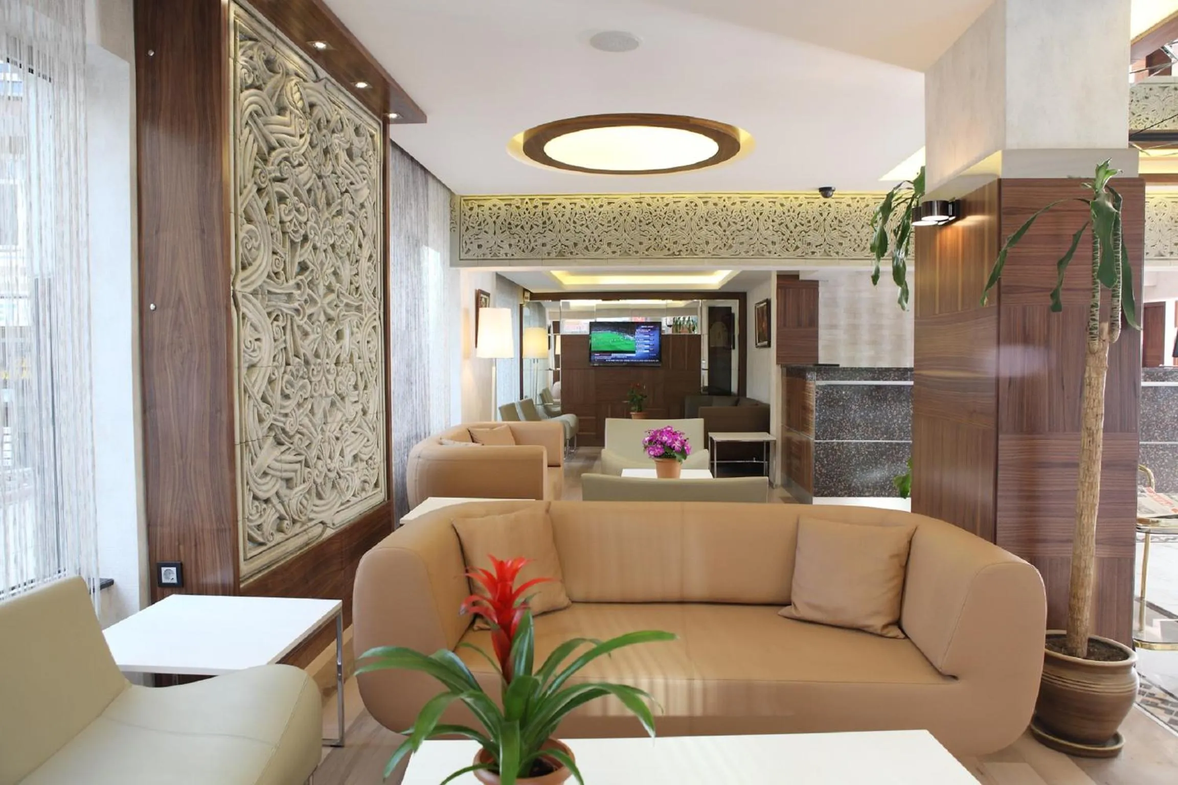 Lobby or reception in Sultan Hotel-Restaurant-Bistro