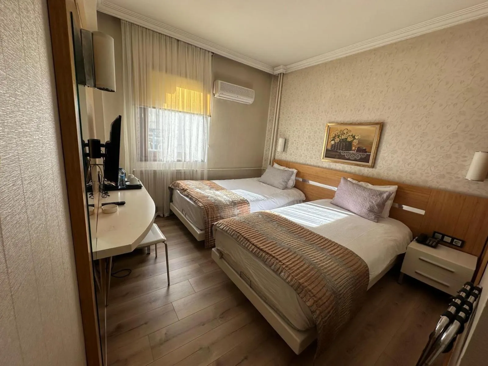 Bed in Sultan Hotel-Restaurant-Bistro