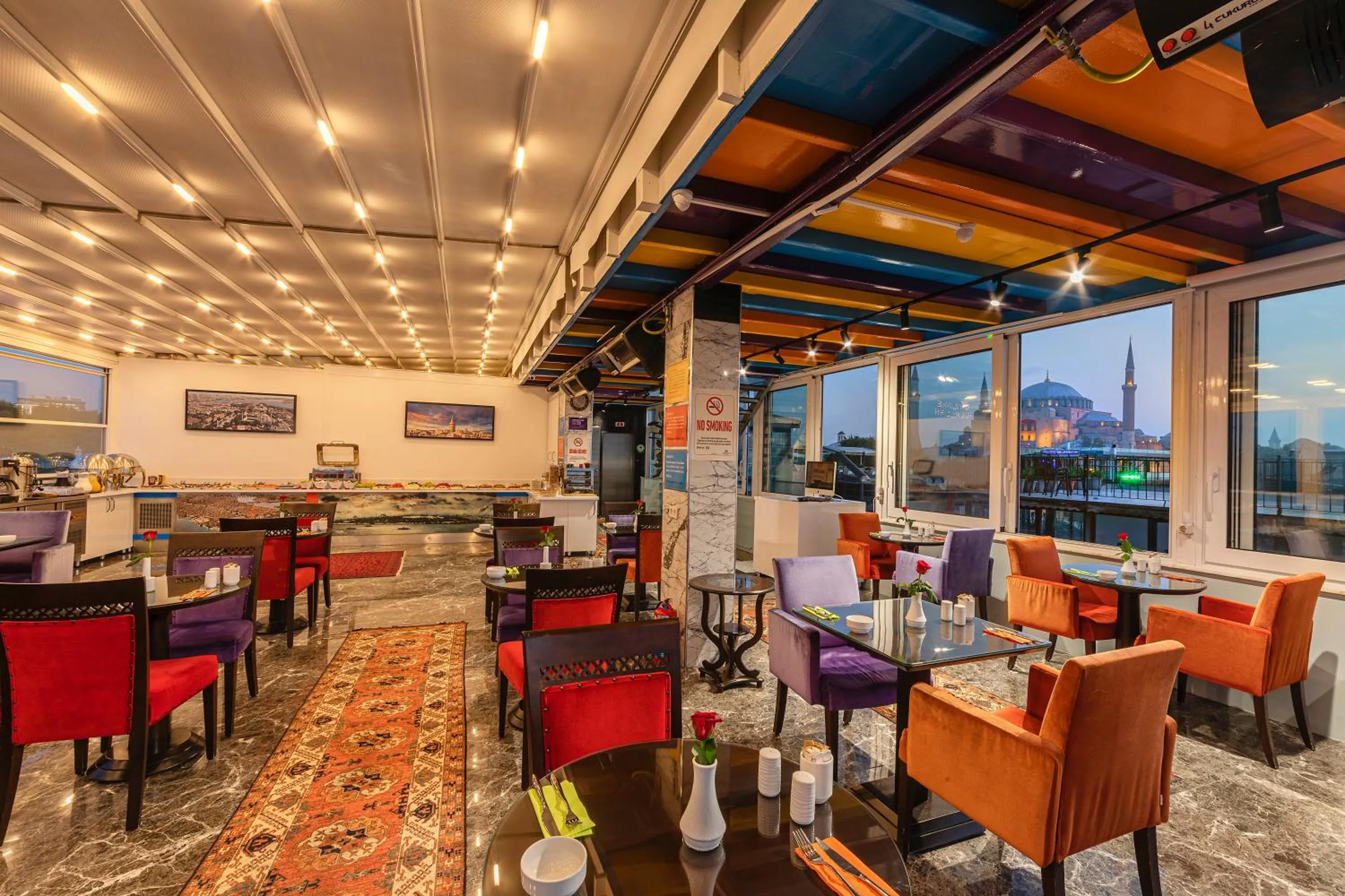 Balcony/Terrace in The Magnaura Palace Hotel