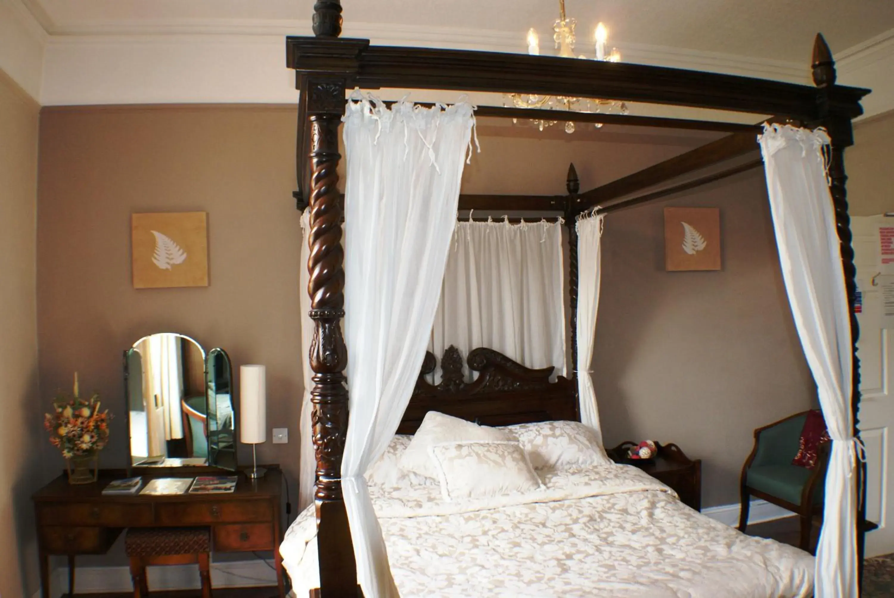 Bed in The Bank House Hotel Bed in The Bank House Hotel