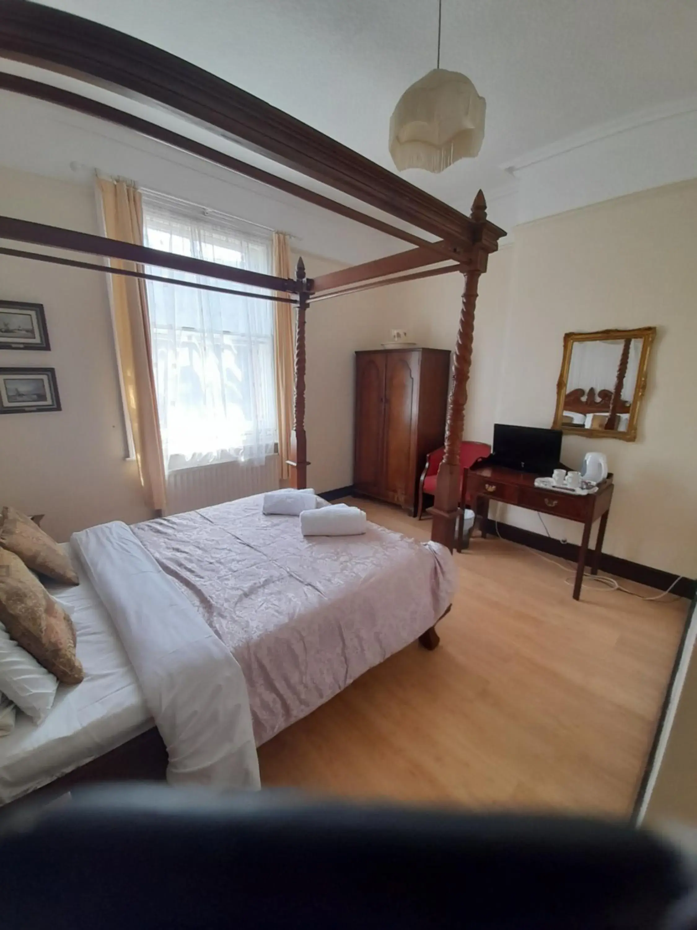 Bed in The Bank House Hotel Bed in The Bank House Hotel