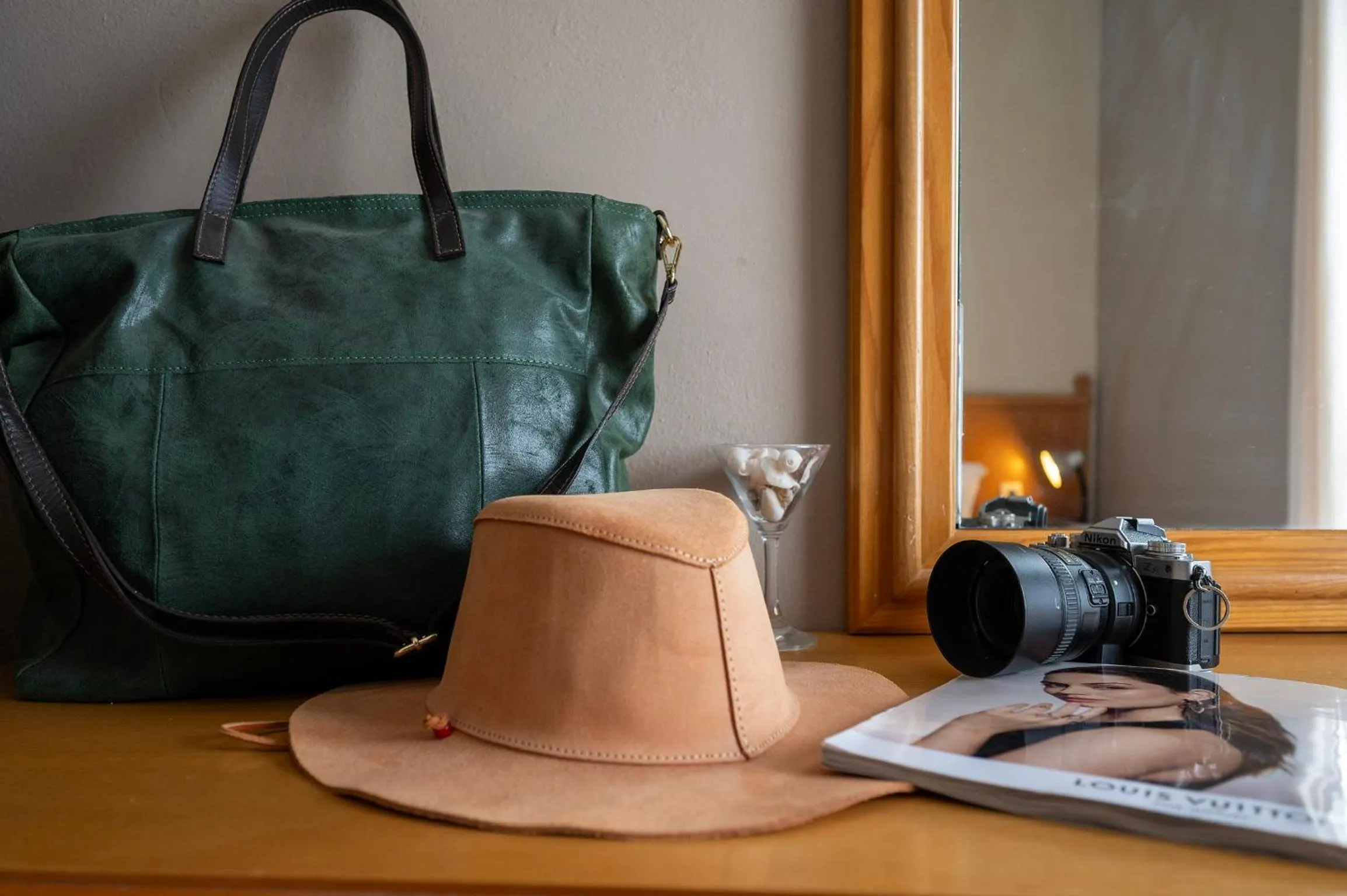 Decorative detail in Manias Apartments