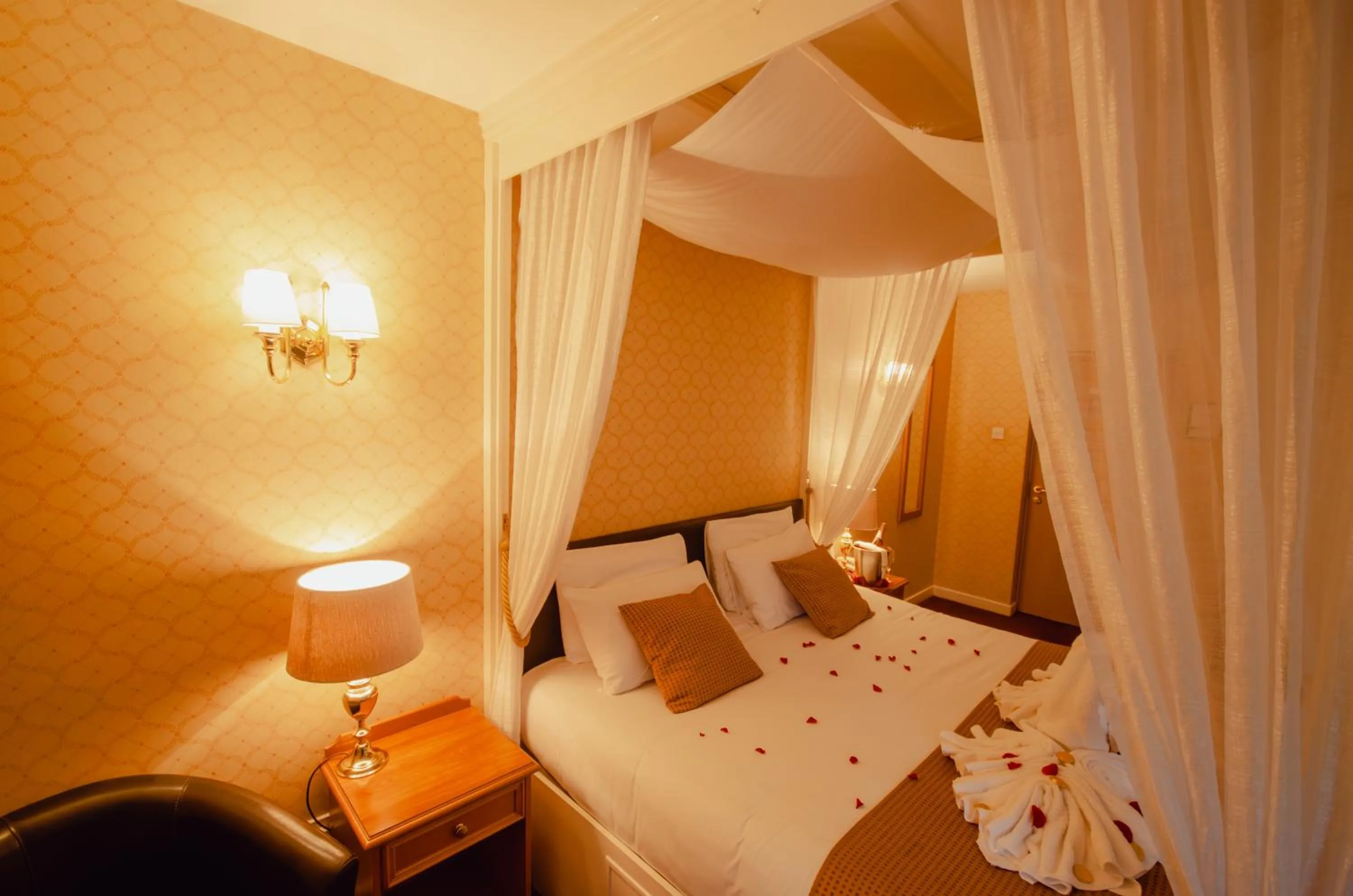 Bed in Howfield Manor Hotel