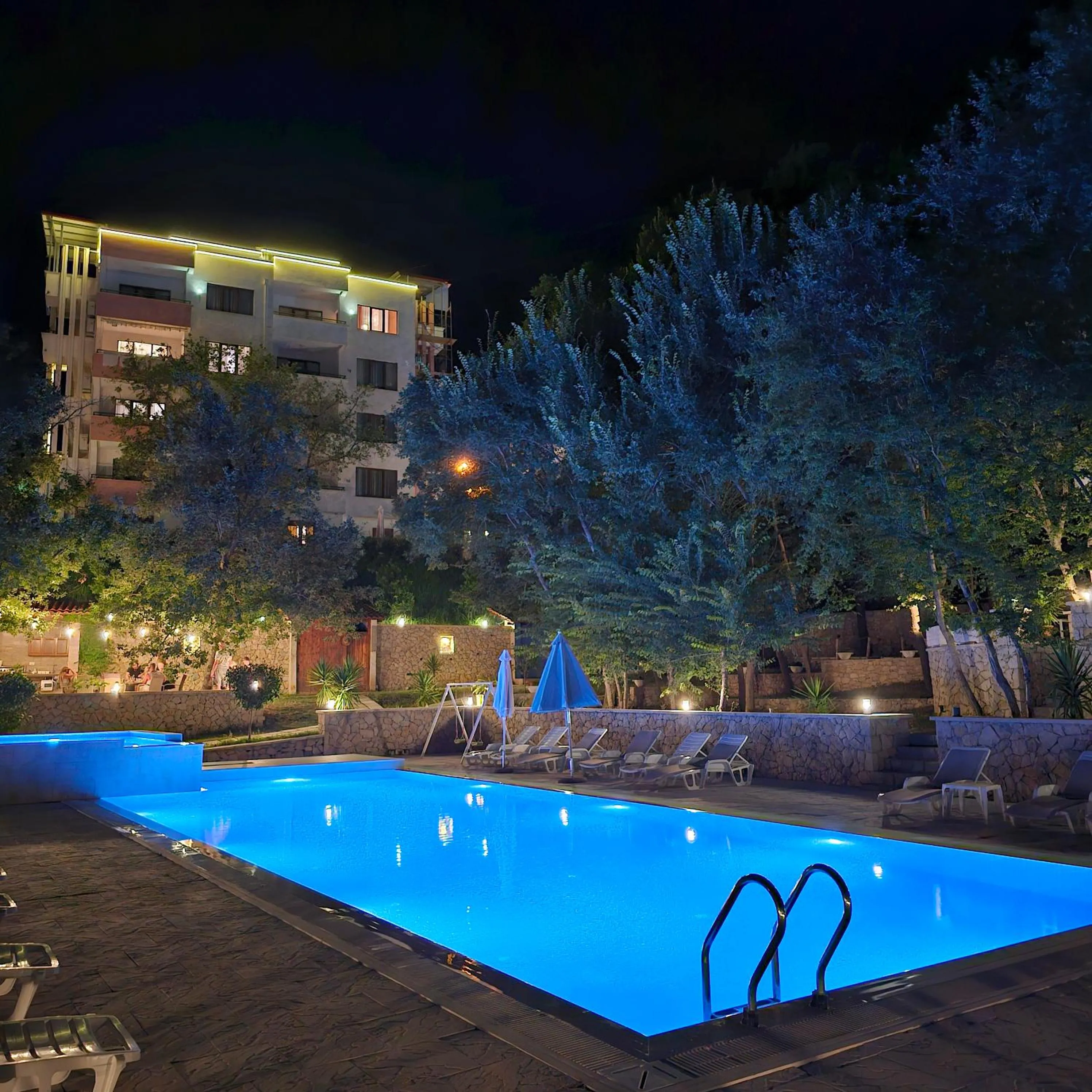 Green Hill Apartments