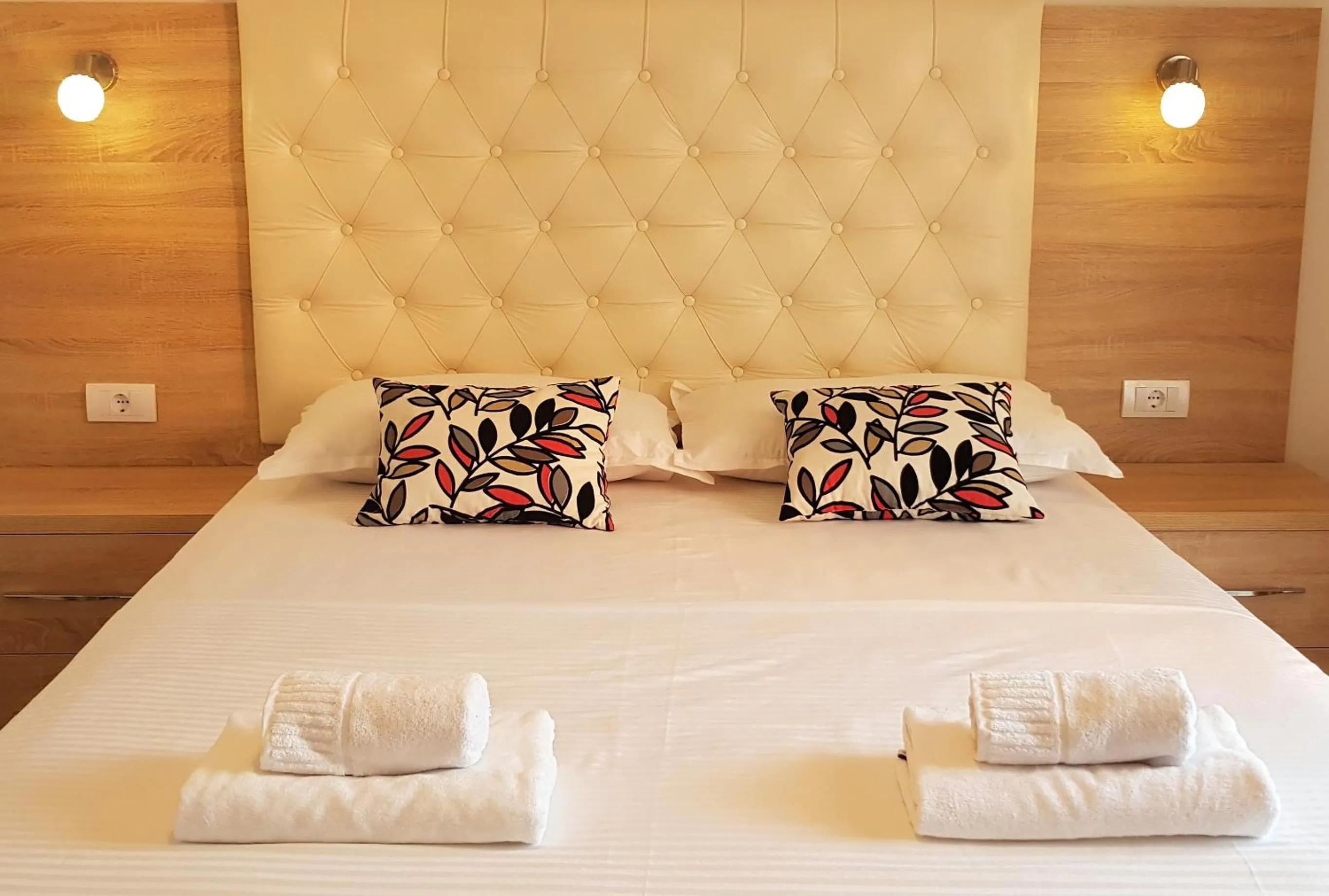 Bed in Green Hill Apartments