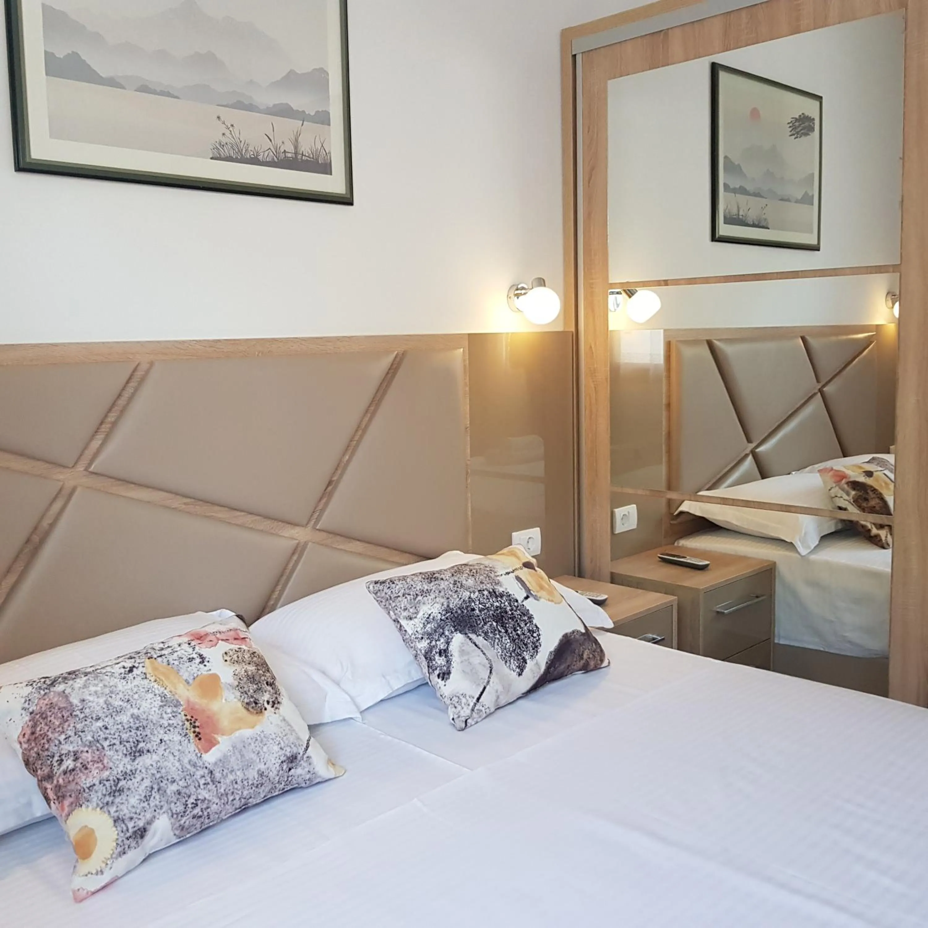 Bedroom, Bed in Green Hill Apartments