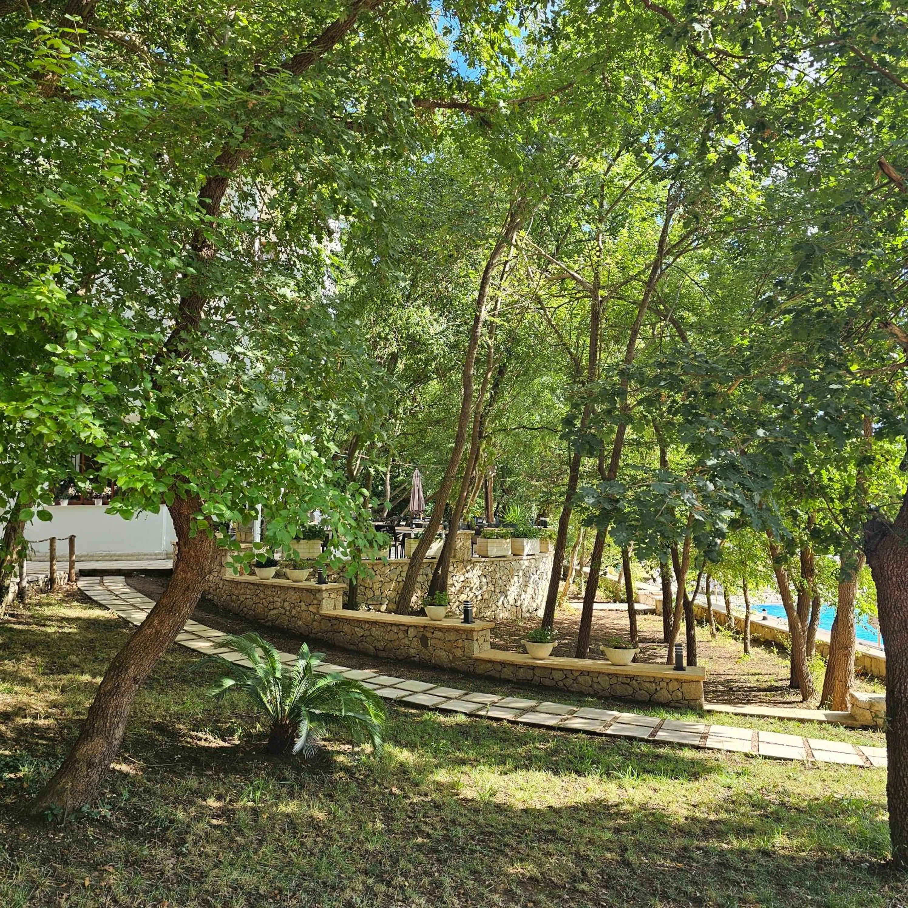 Green Hill Apartments