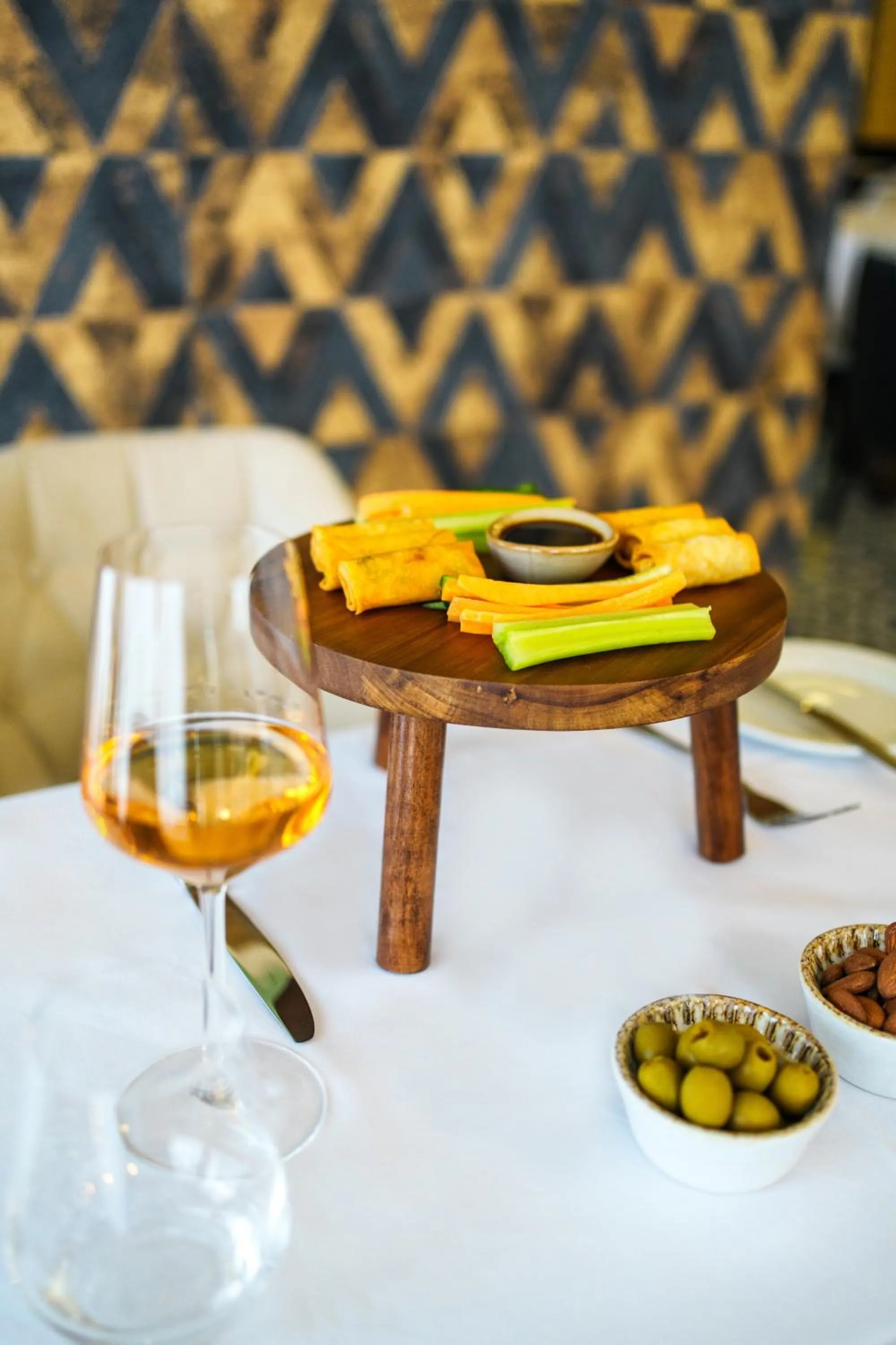 Restaurant/places to eat in Hotel Monogram Park