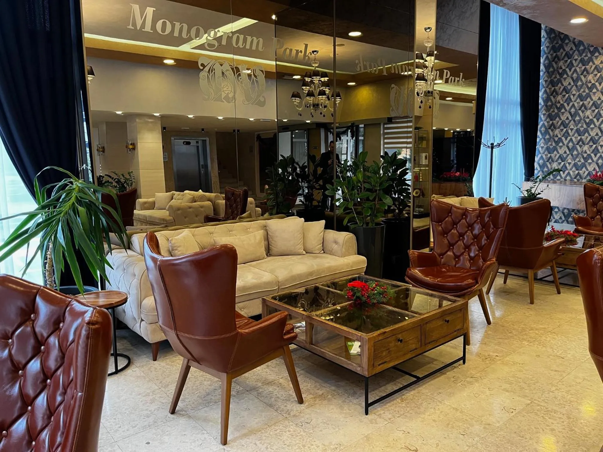 Lobby or reception in Hotel Monogram Park