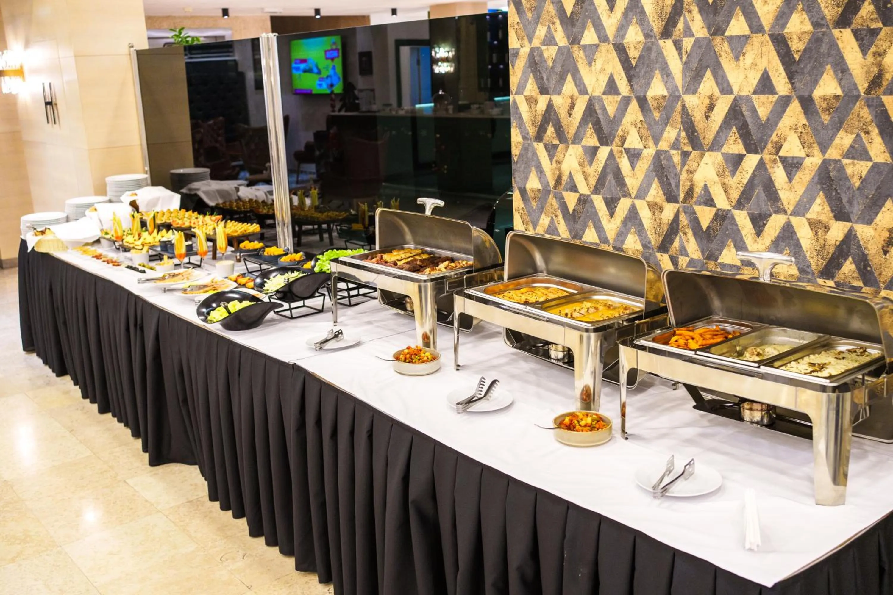 Buffet breakfast in Hotel Monogram Park