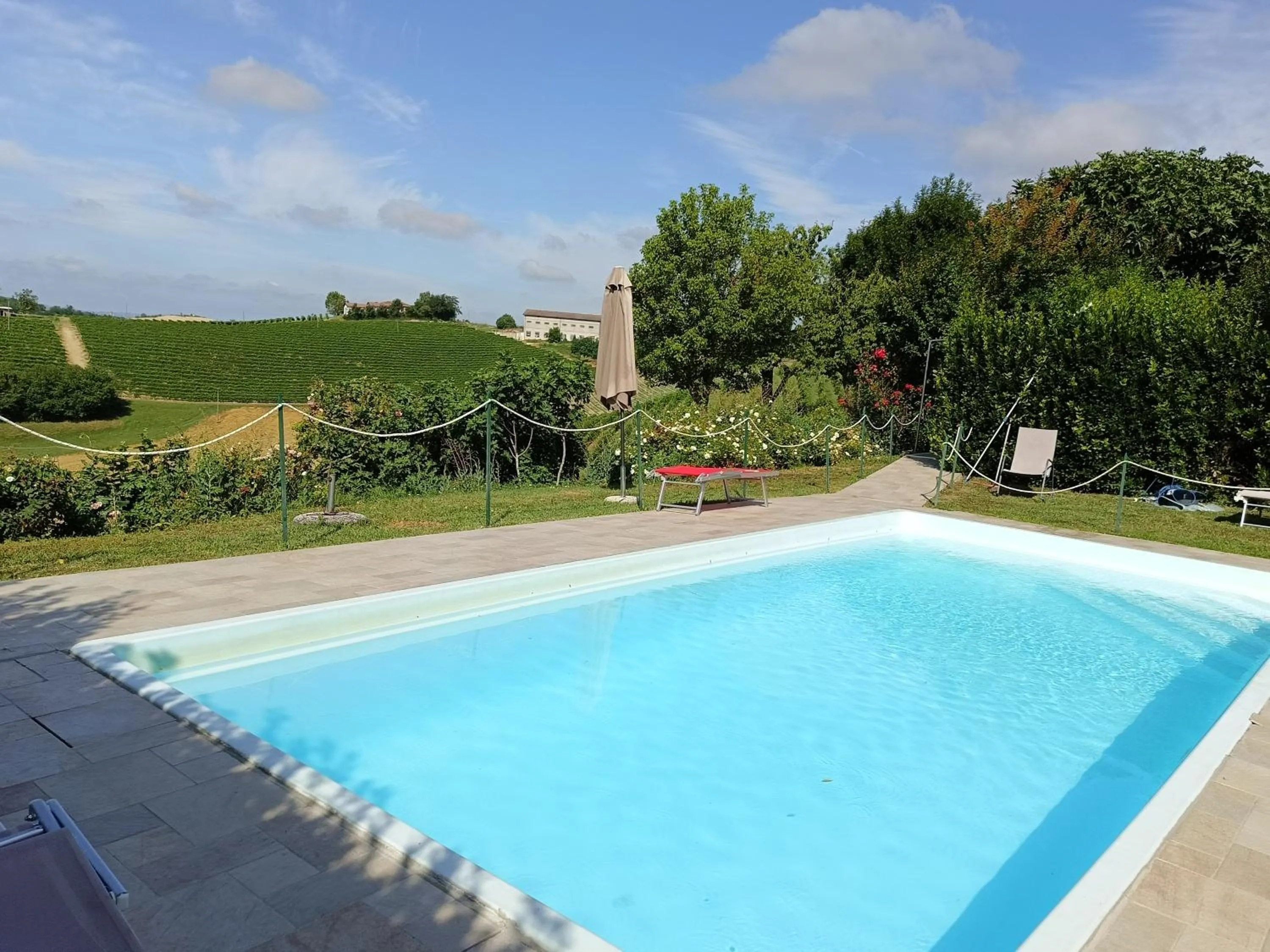 Swimming pool in B&B La Quercia