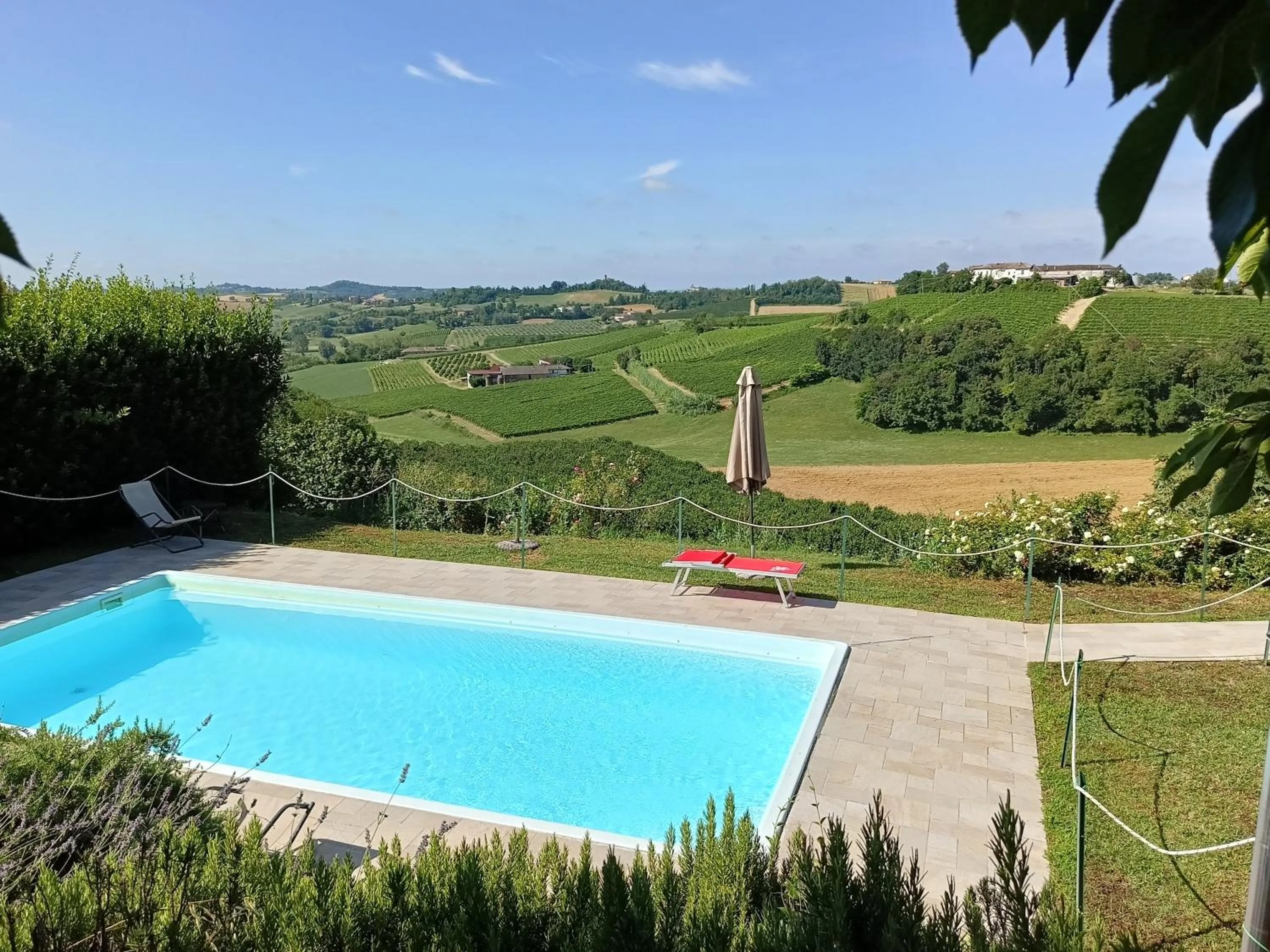 Swimming pool in B&B La Quercia