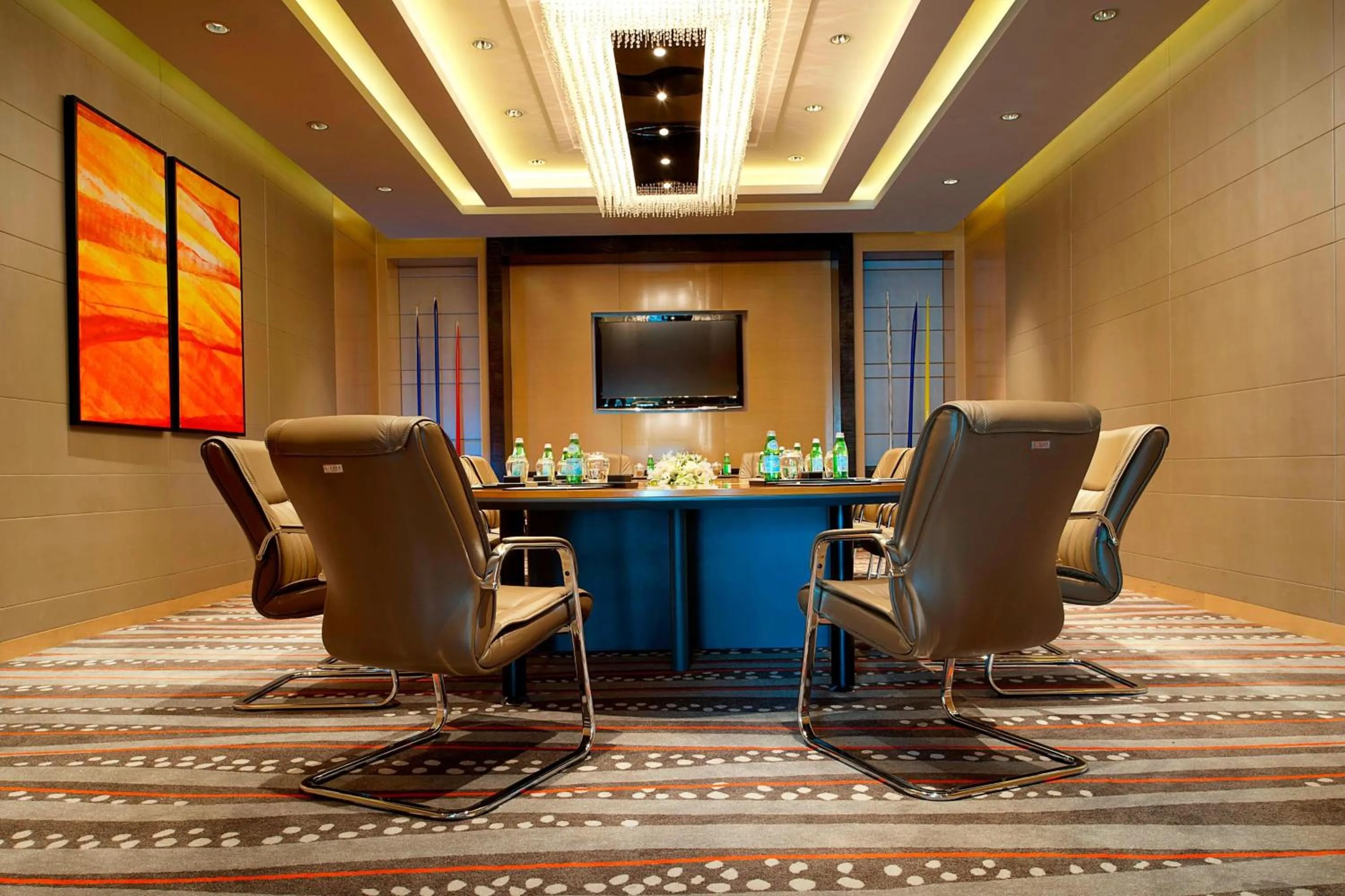 Meeting/conference room in Le Méridien Qingdao l Instagrammable l CBD l Nearby seaside,nearby May 4th Square
