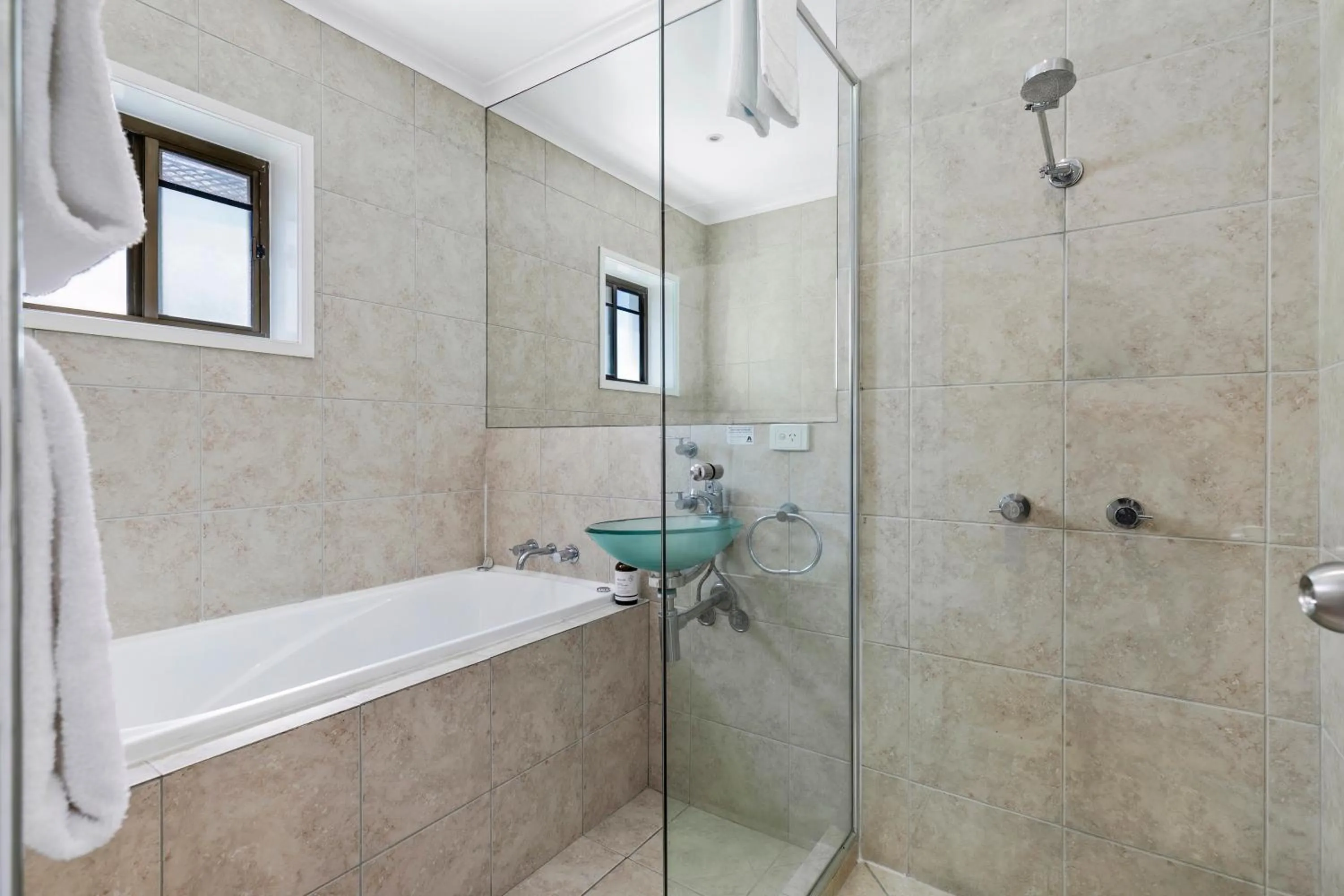 Bathroom in Culgoa Point Beach Resort