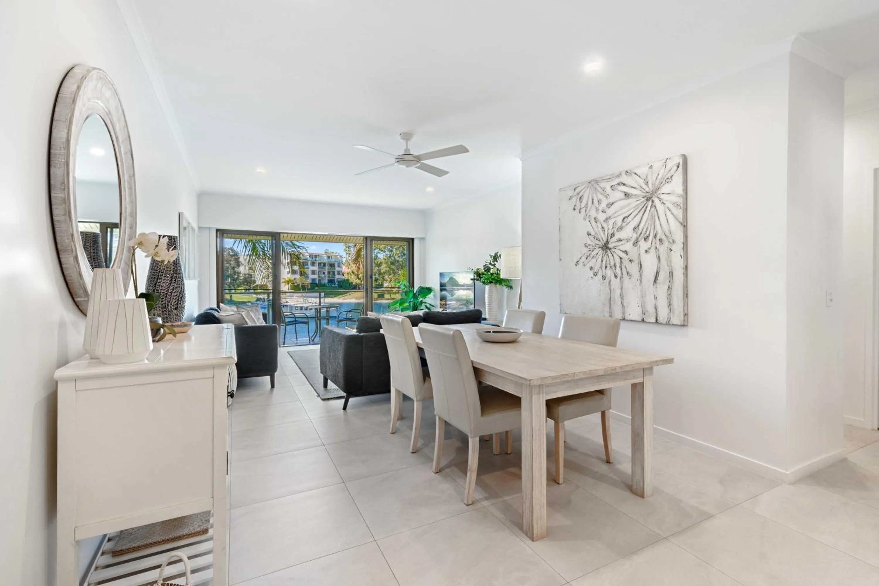 Living room in Culgoa Point Beach Resort