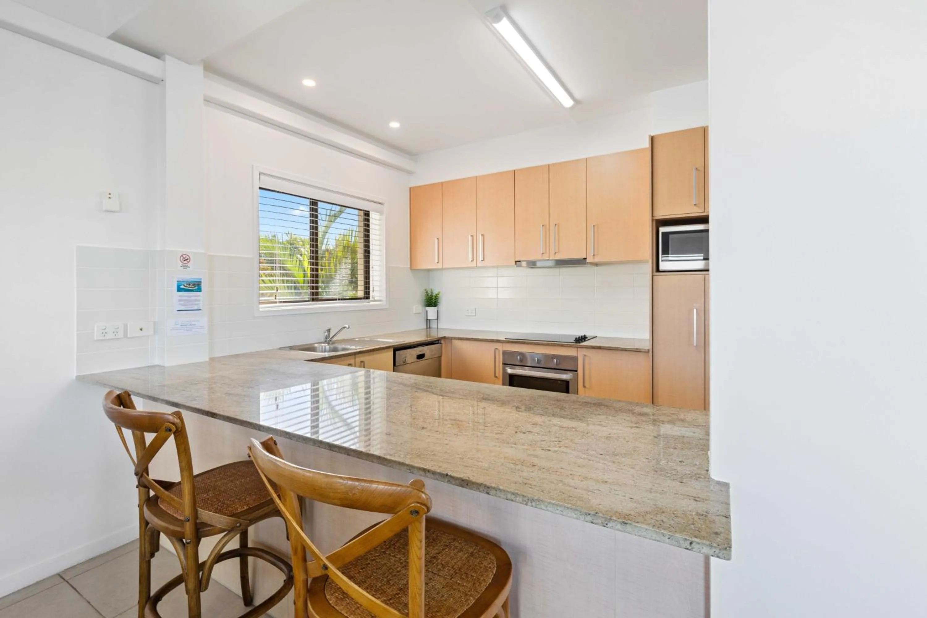 Kitchen or kitchenette in Culgoa Point Beach Resort