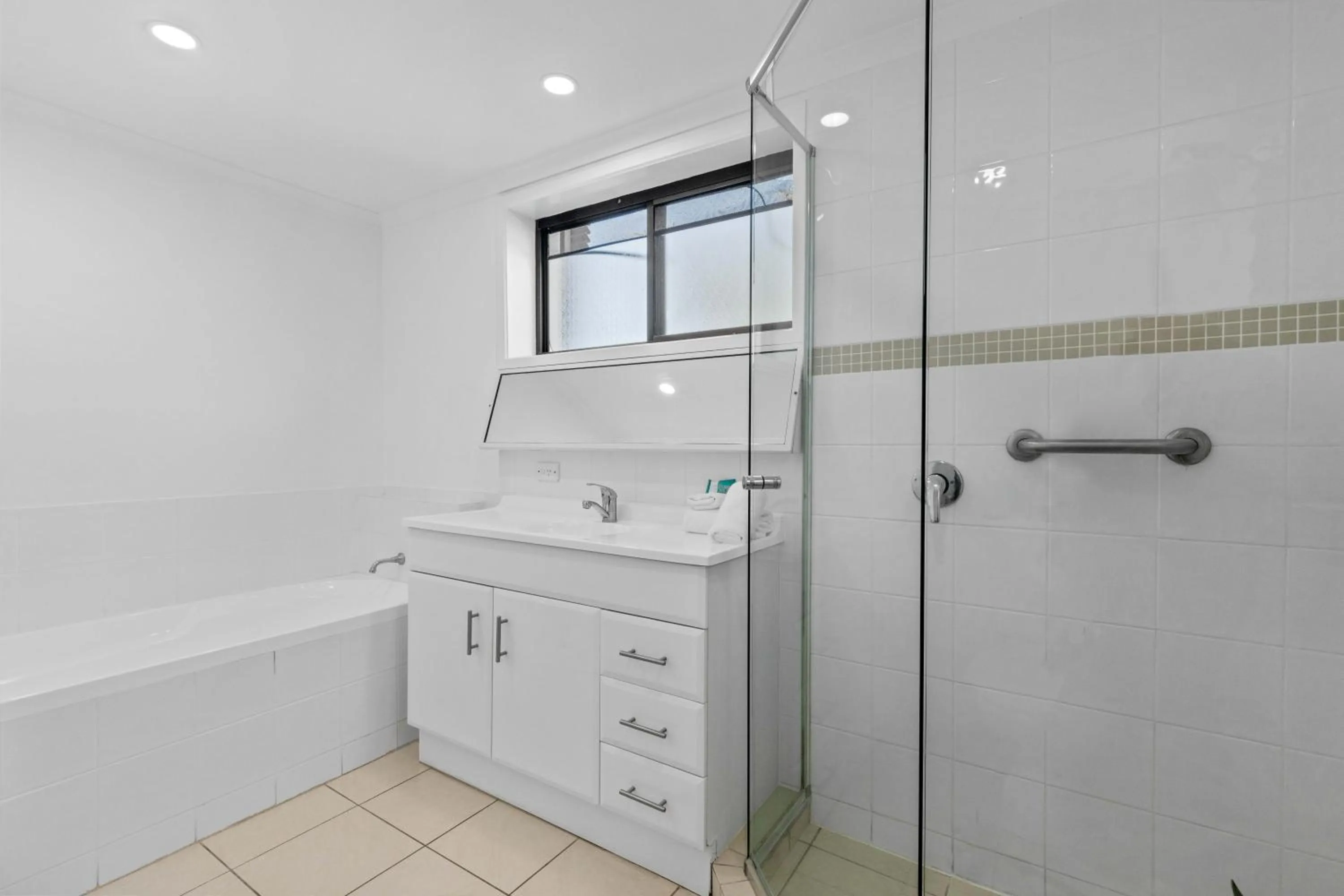 Bathroom in Culgoa Point Beach Resort