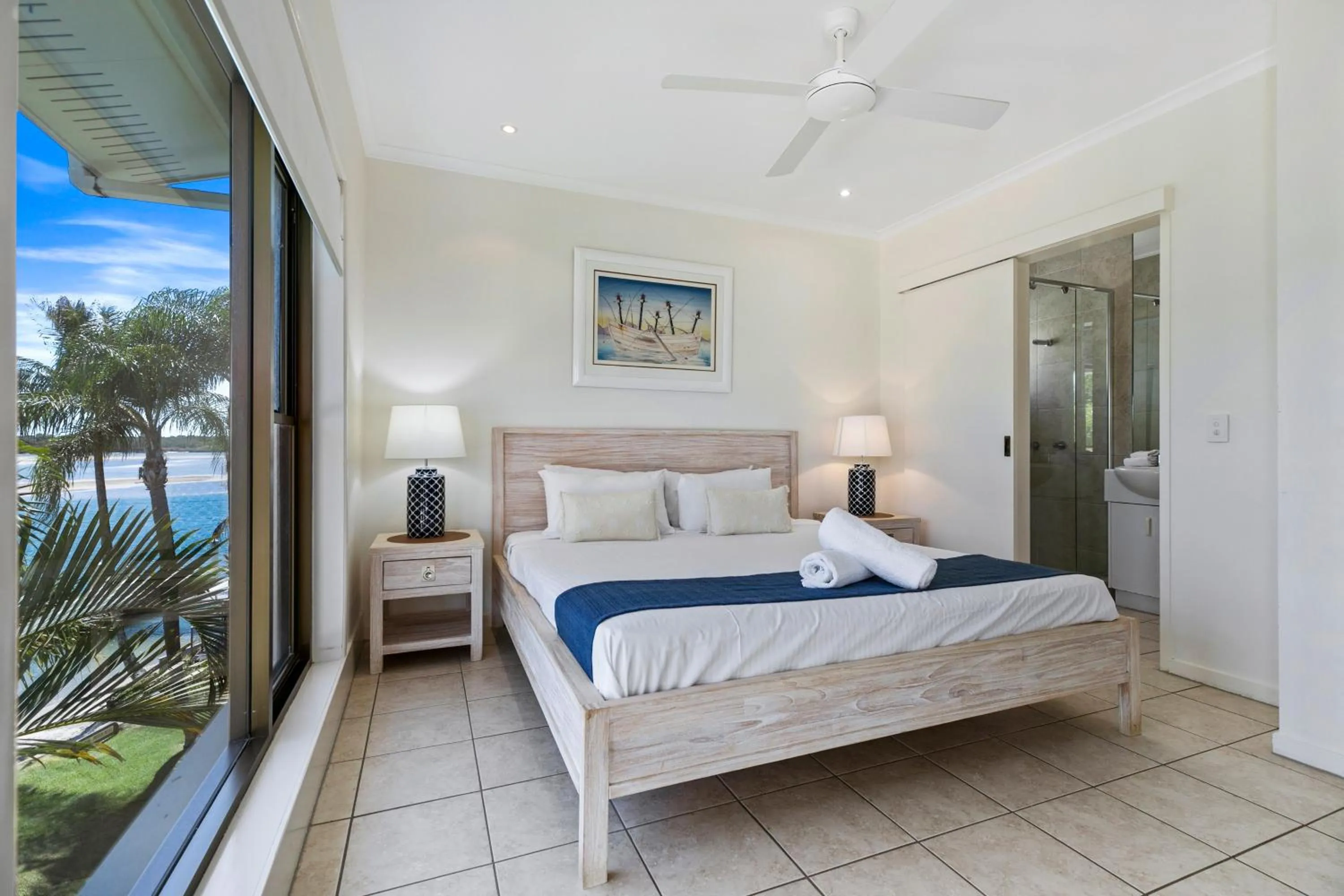 Bedroom, Bed in Culgoa Point Beach Resort