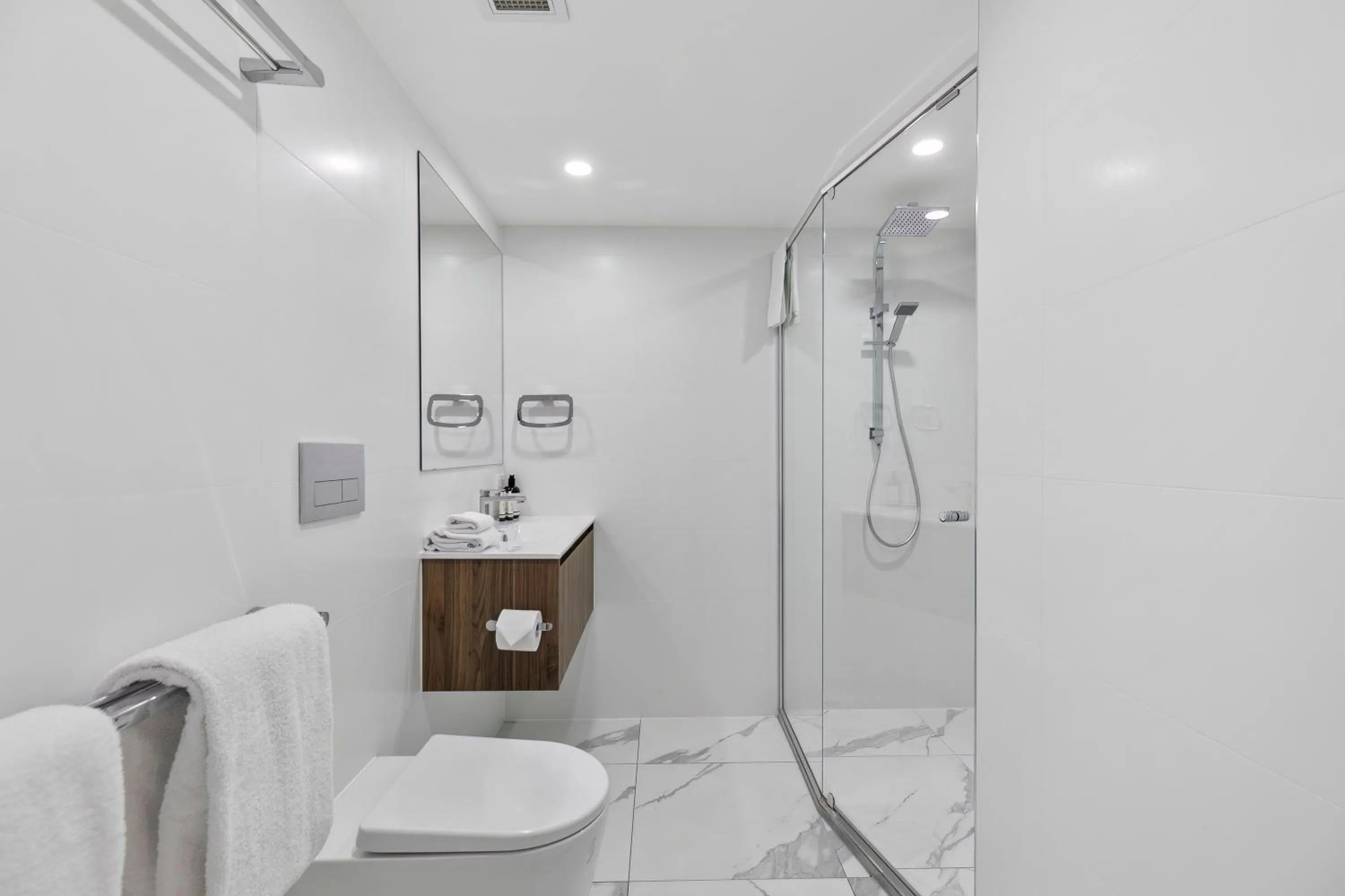 Bathroom in Culgoa Point Beach Resort