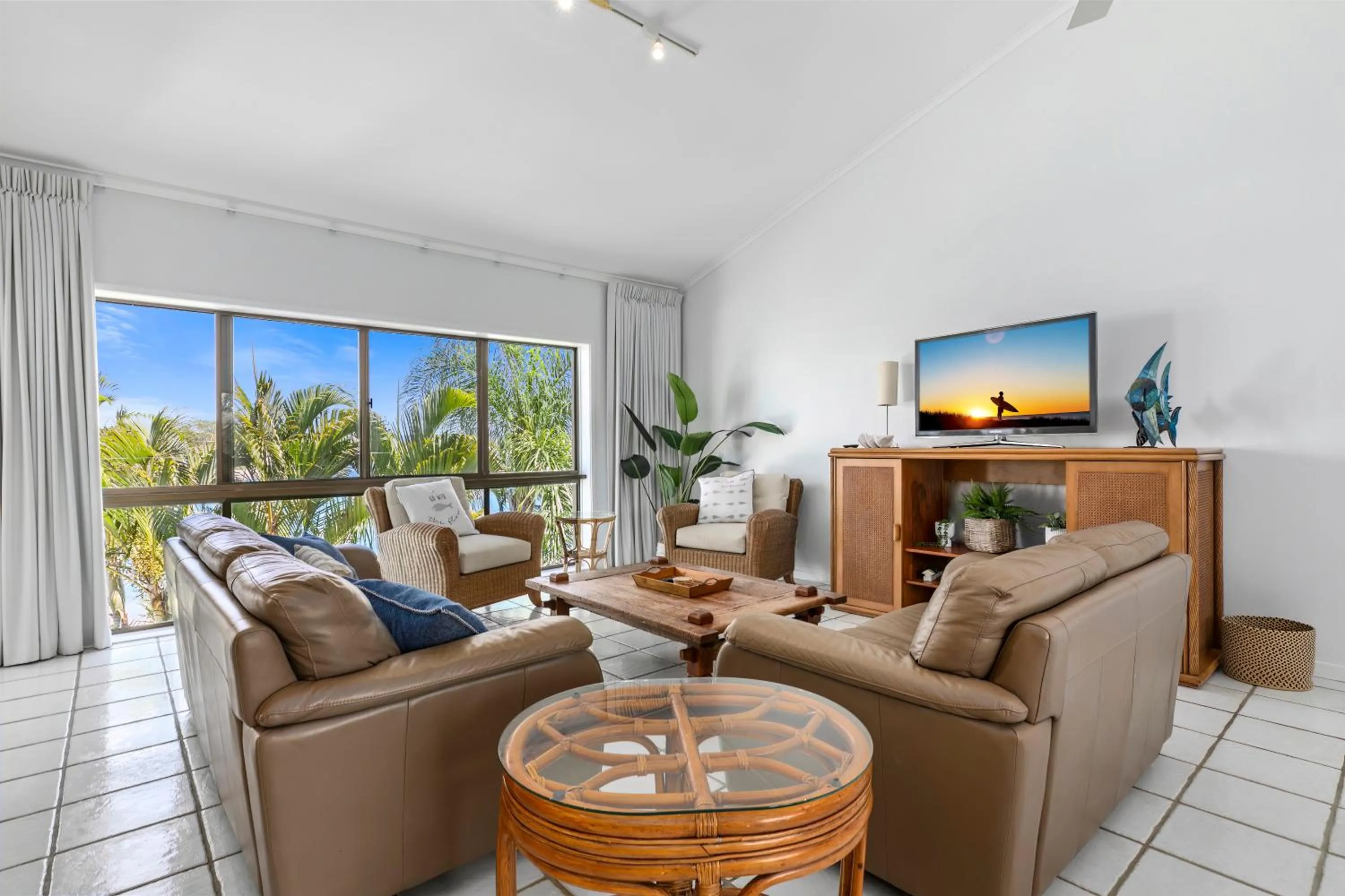 Living room in Culgoa Point Beach Resort