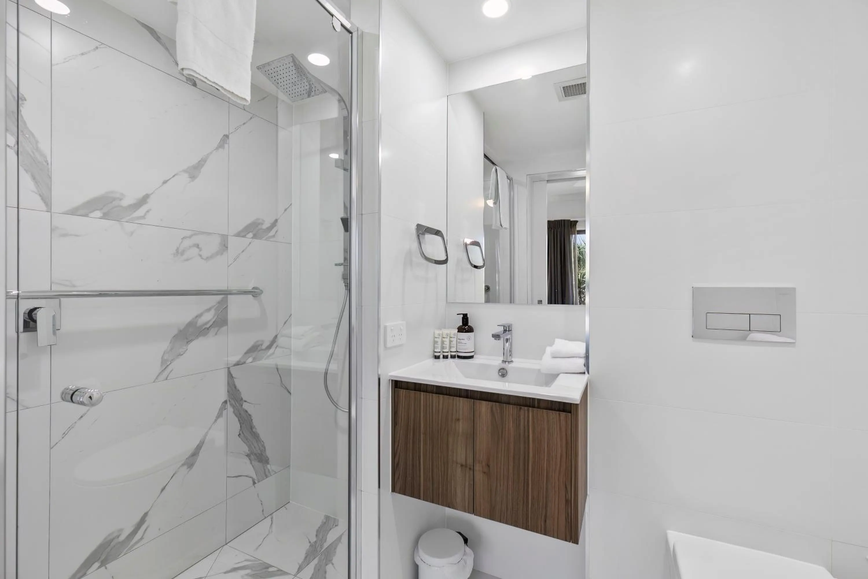 Bathroom in Culgoa Point Beach Resort