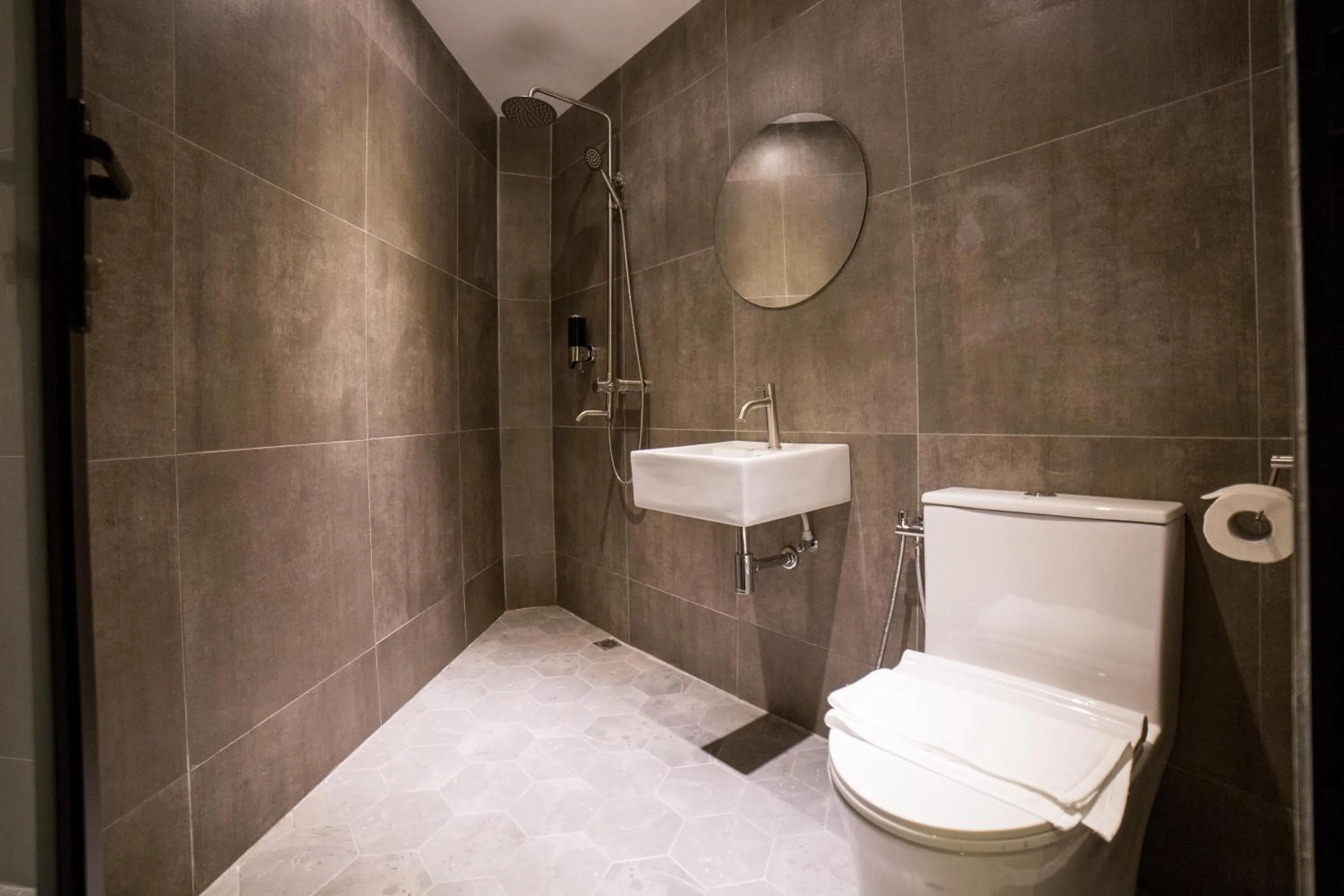 Shower in Eureka Hotel Penang