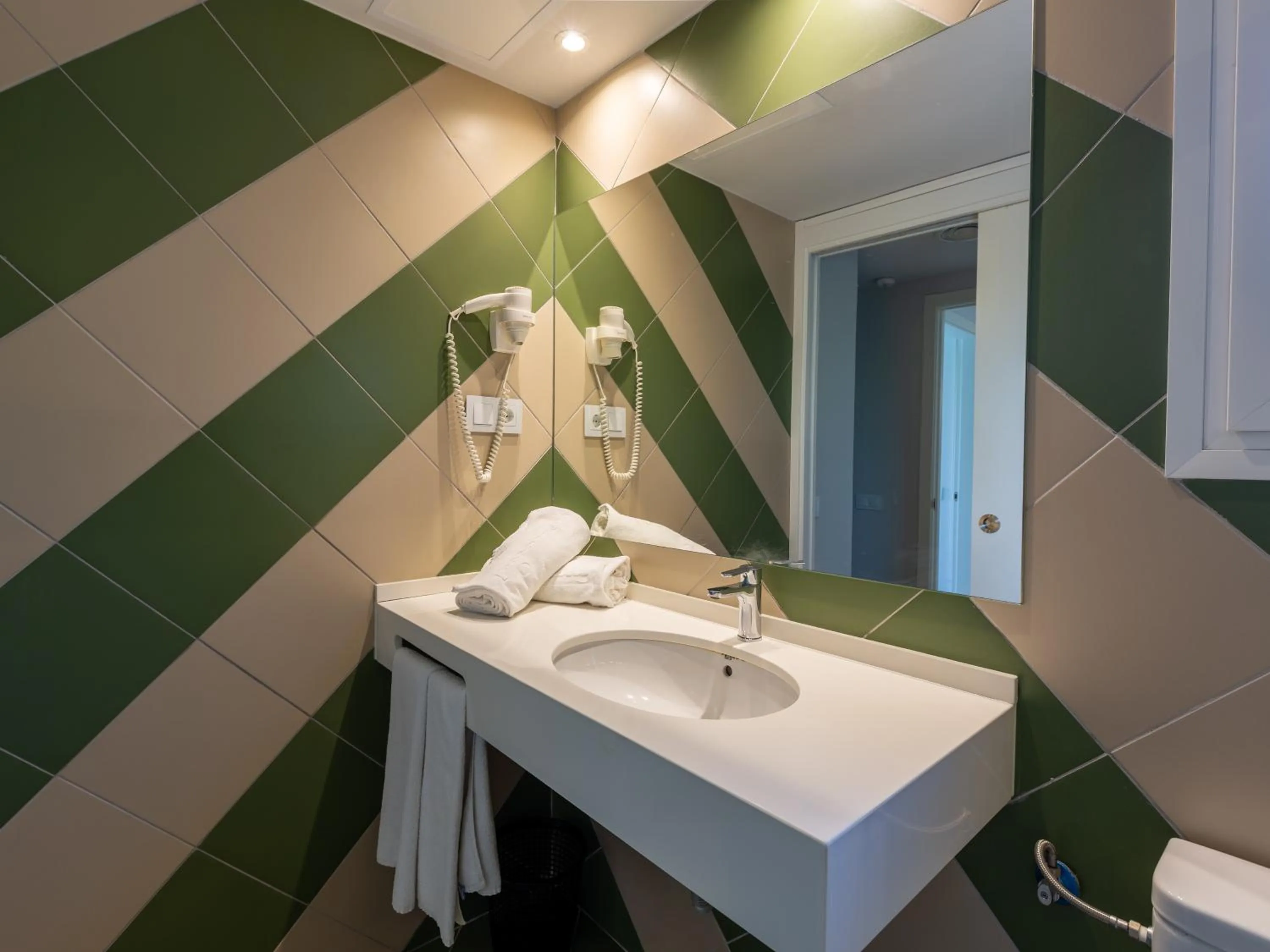 Bathroom in Apartamentos Sunway Arizona