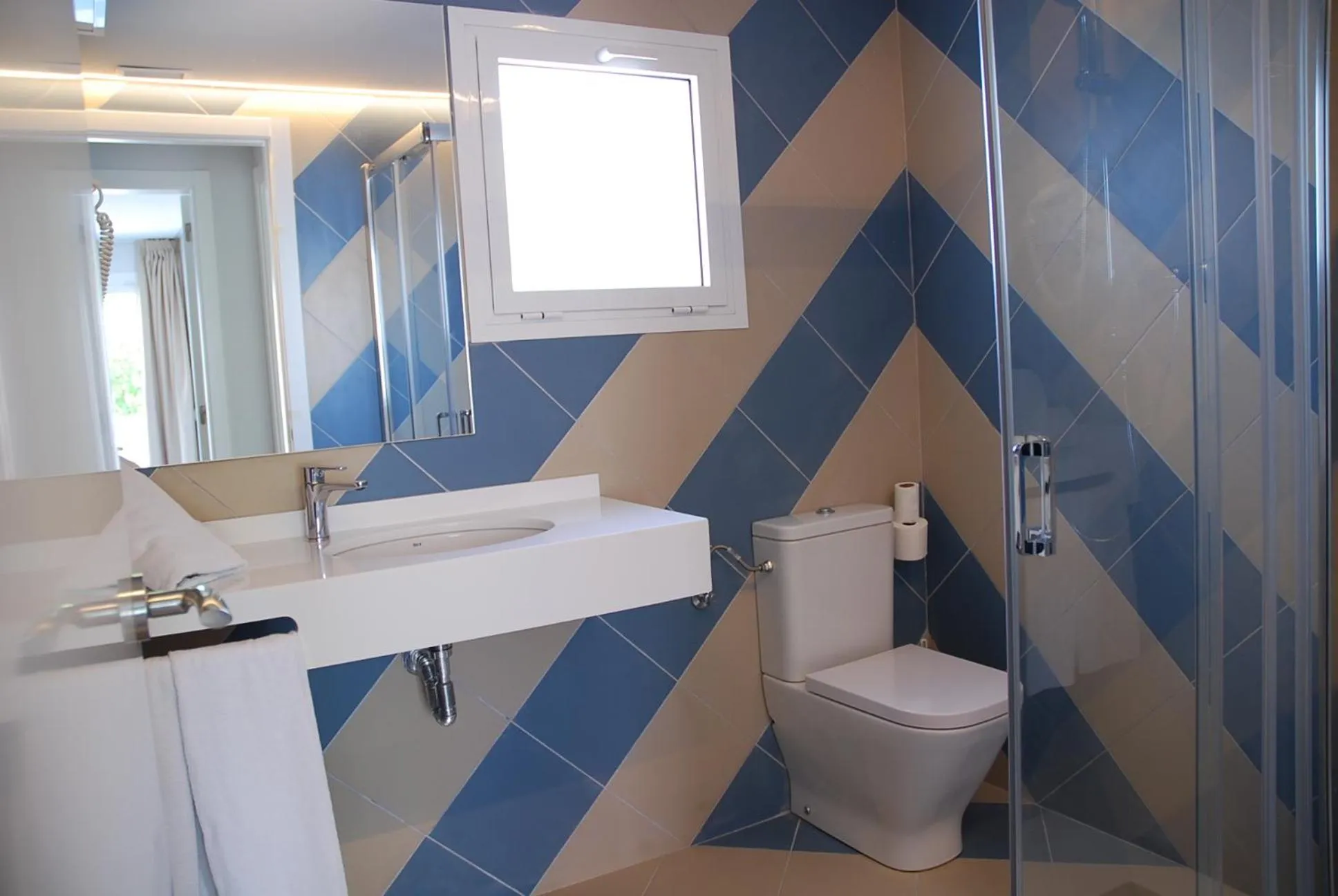 Shower in Apartamentos Sunway Arizona