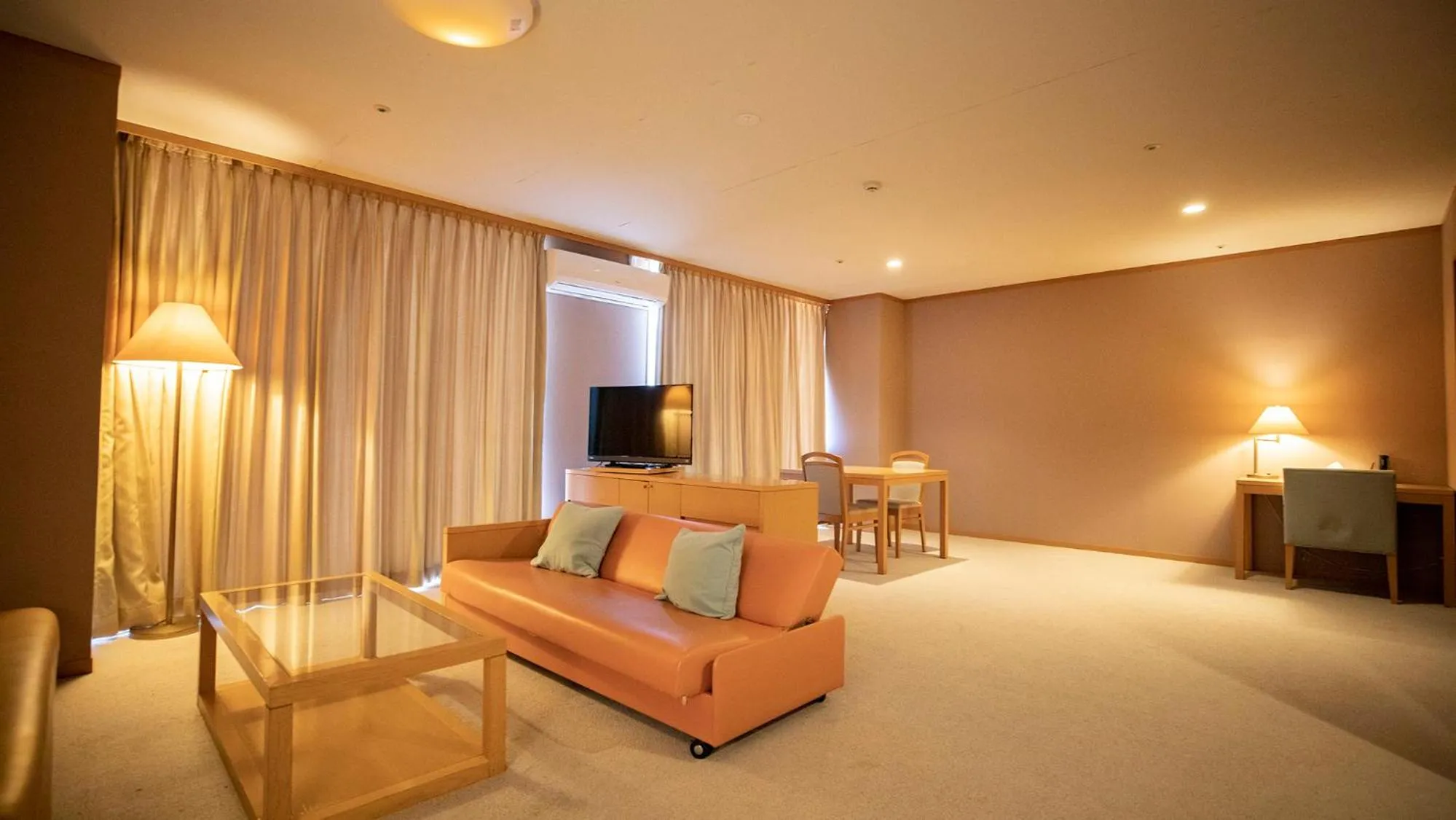 Photo of the whole room in Kamogawa Country Hotel