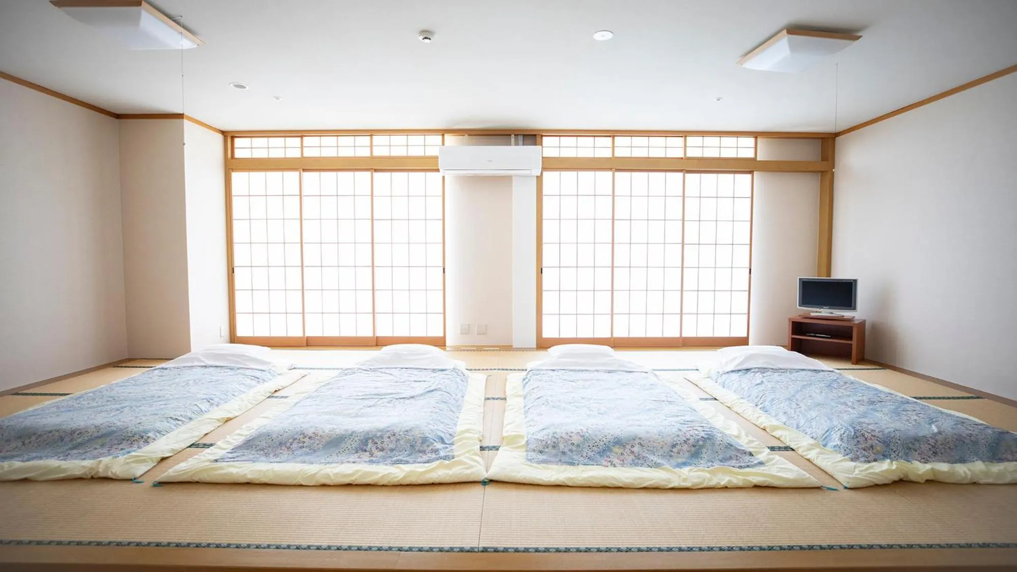 Photo of the whole room, Bed in Kamogawa Country Hotel