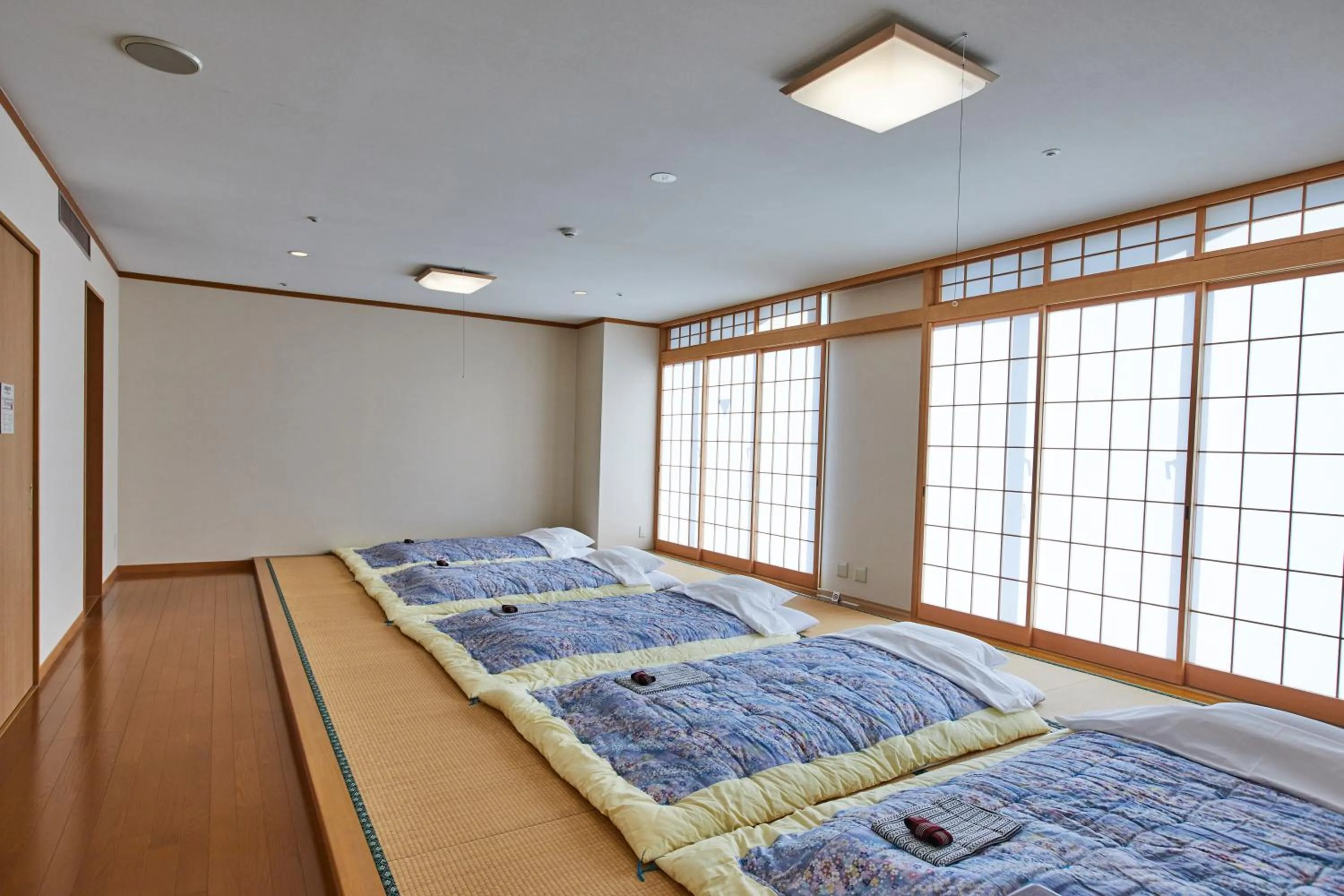 Living room, Bed in Kamogawa Country Hotel