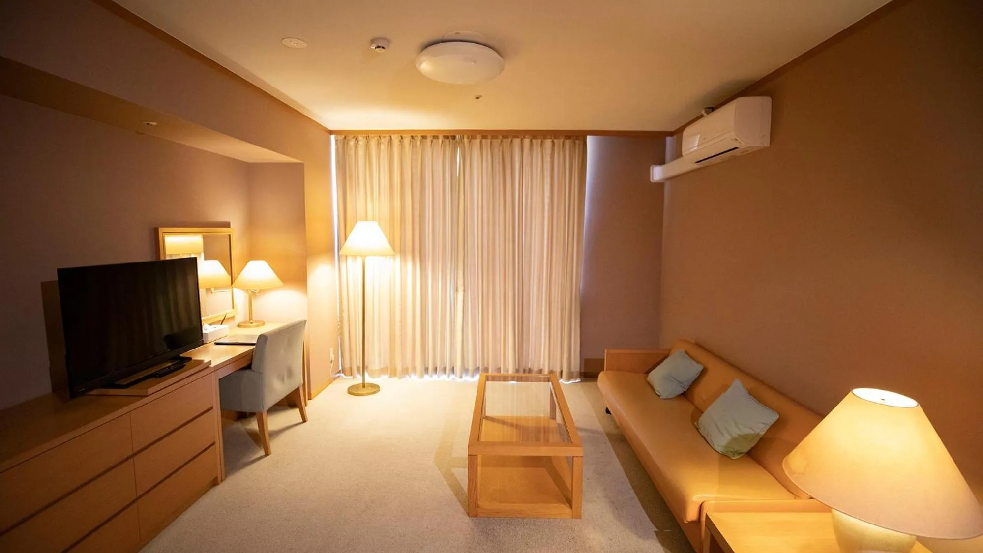 Photo of the whole room, Bed in Kamogawa Country Hotel