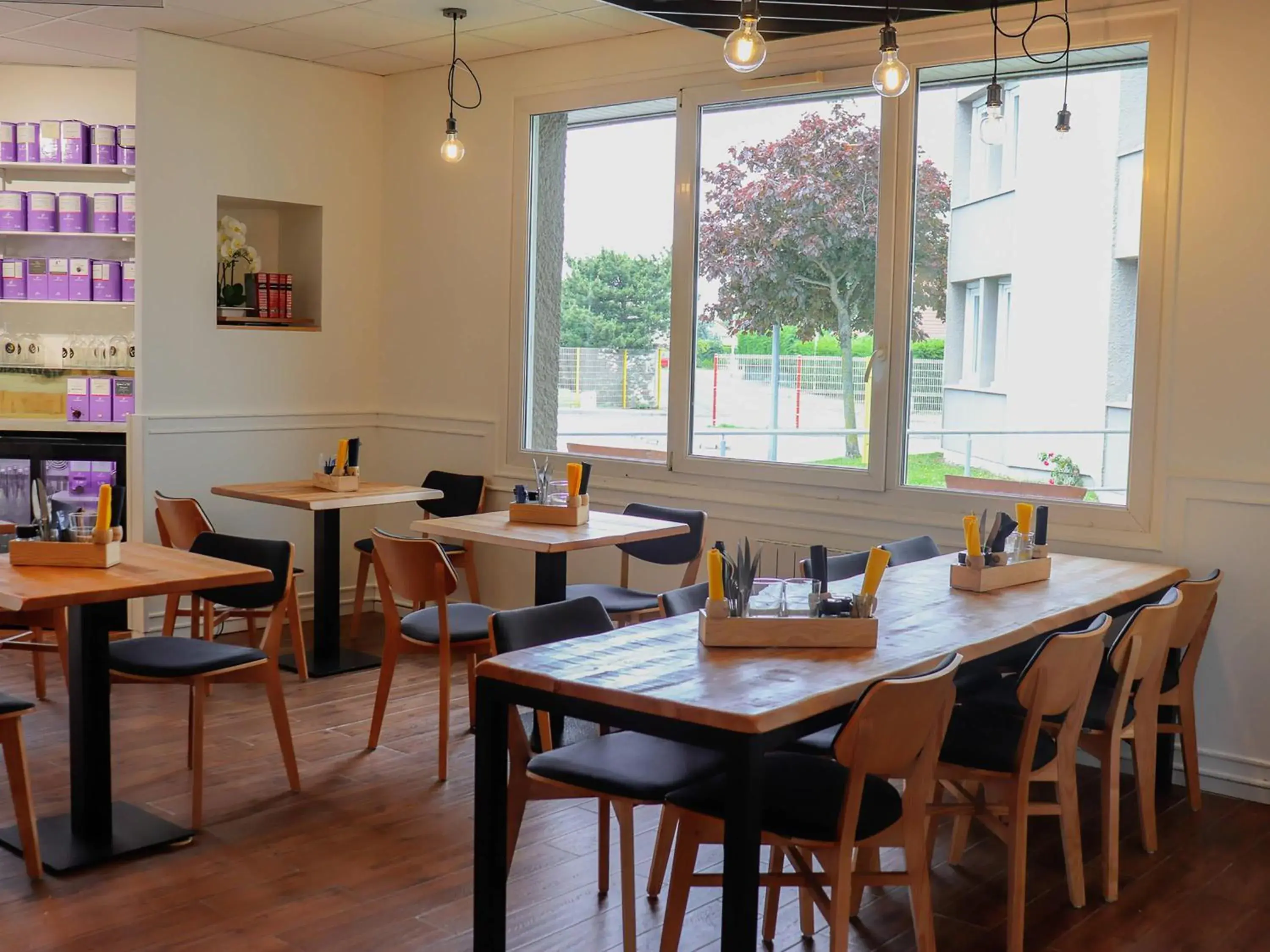 Restaurant/places to eat in ibis Calais Car Ferry Restaurant/places to eat in ibis Calais Car Ferry