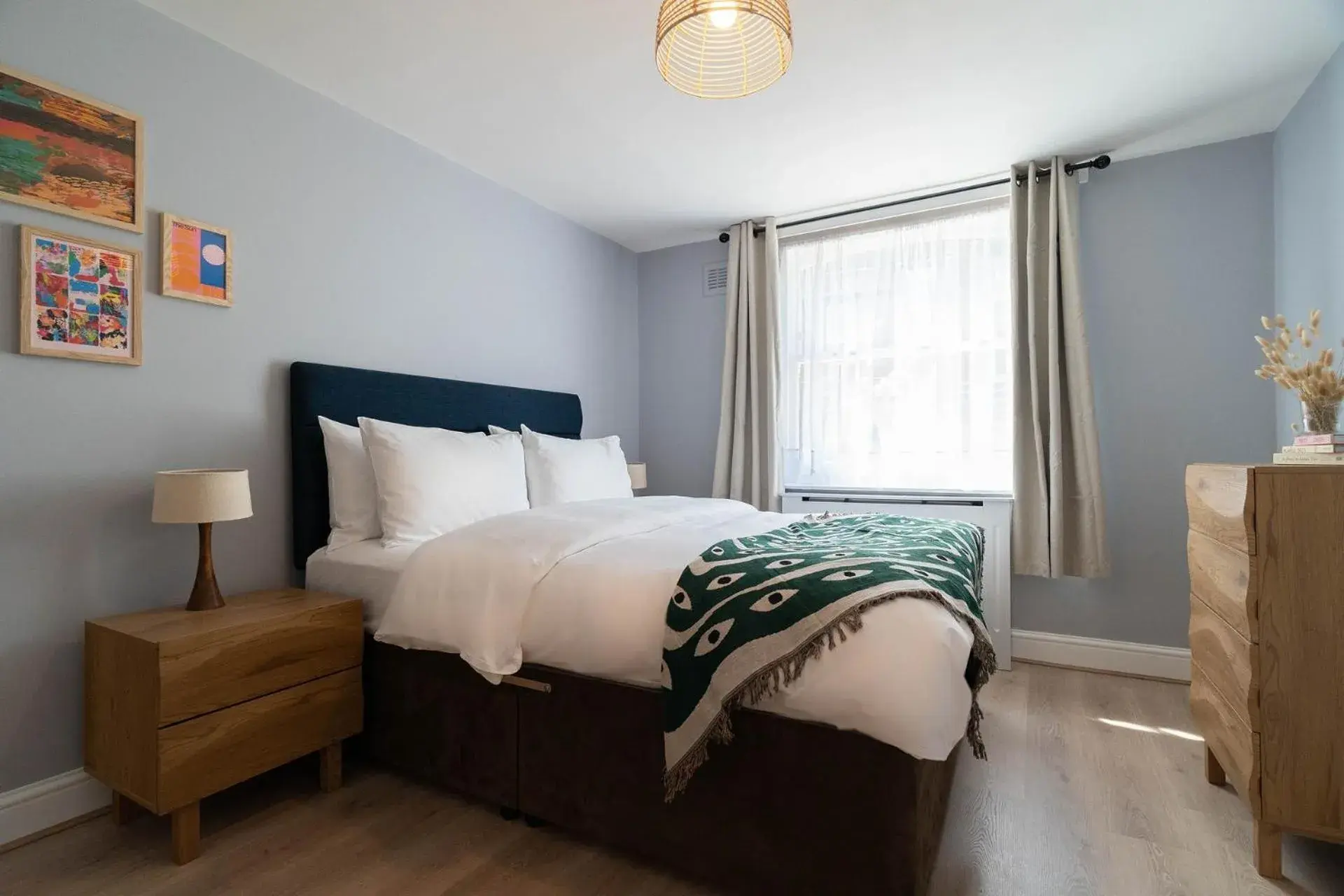 Bed in Lamington Apartments - London Hammersmith Bed in Lamington Apartments - London Hammersmith
