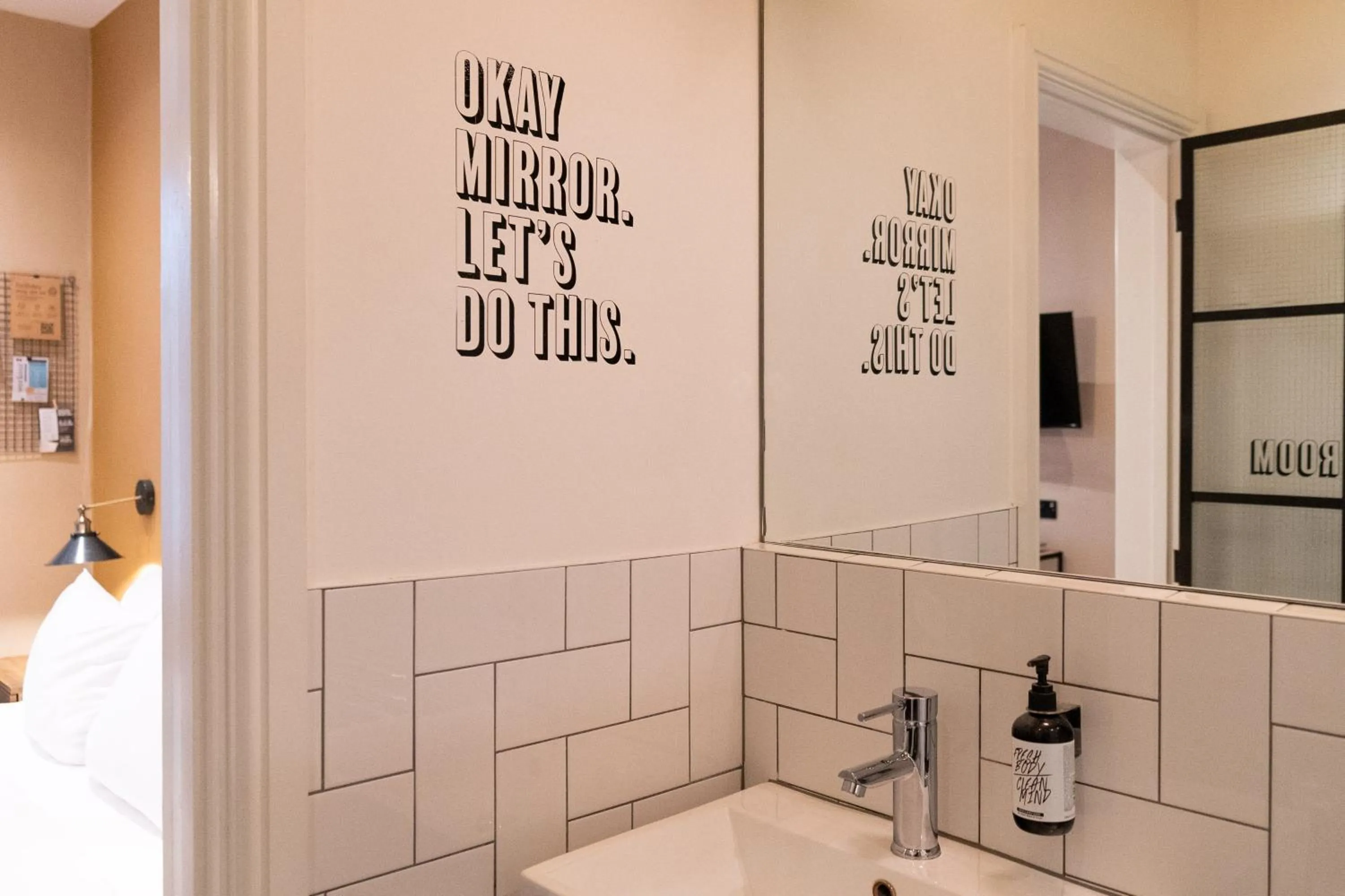 Bathroom in Lamington Apartments - London Hammersmith