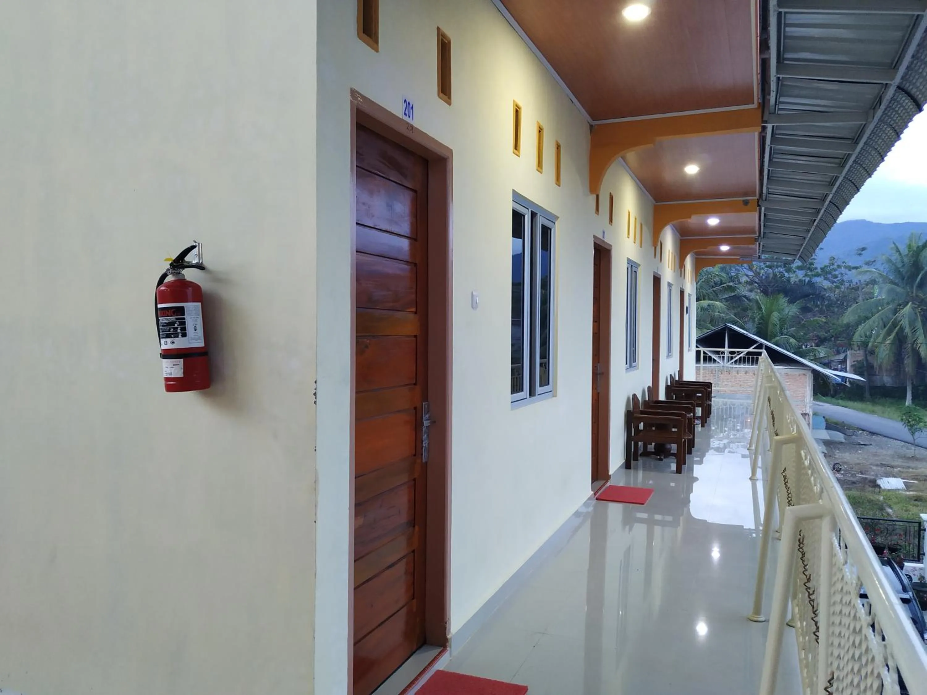 Balcony/Terrace in Penginapan Intan Bandara