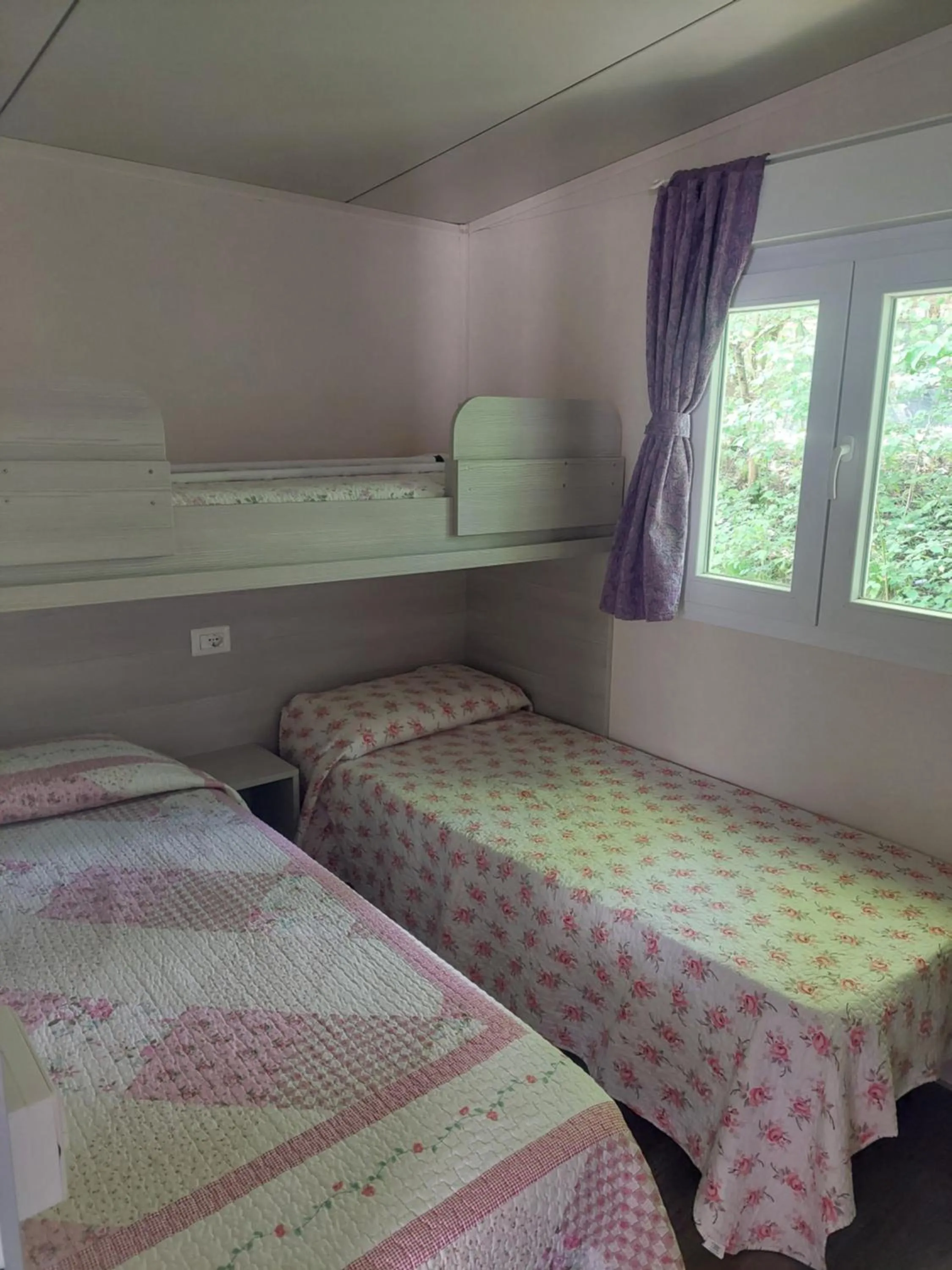 Bed in Camping Al Lago Ledro