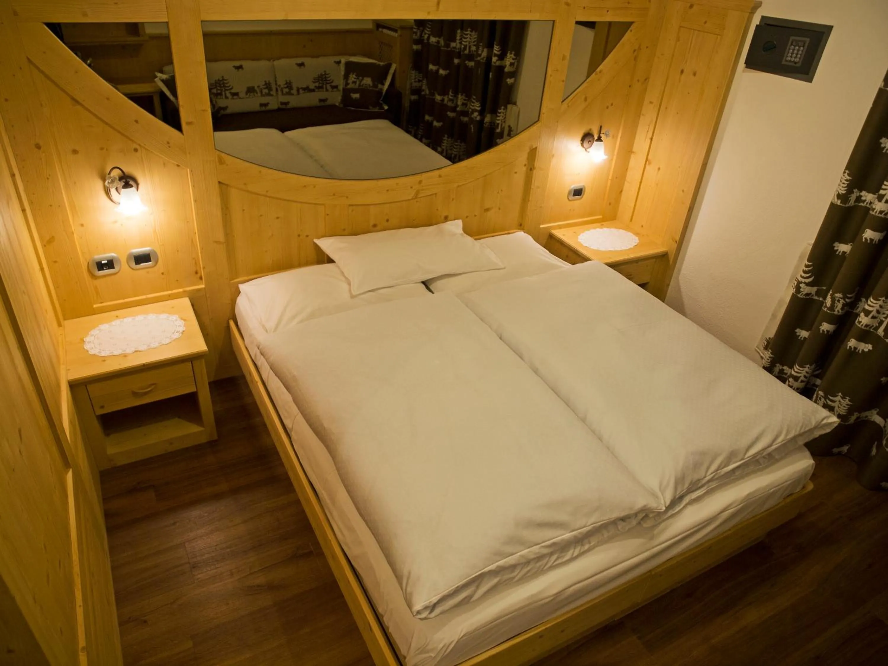 Bed in Hotel El Paster