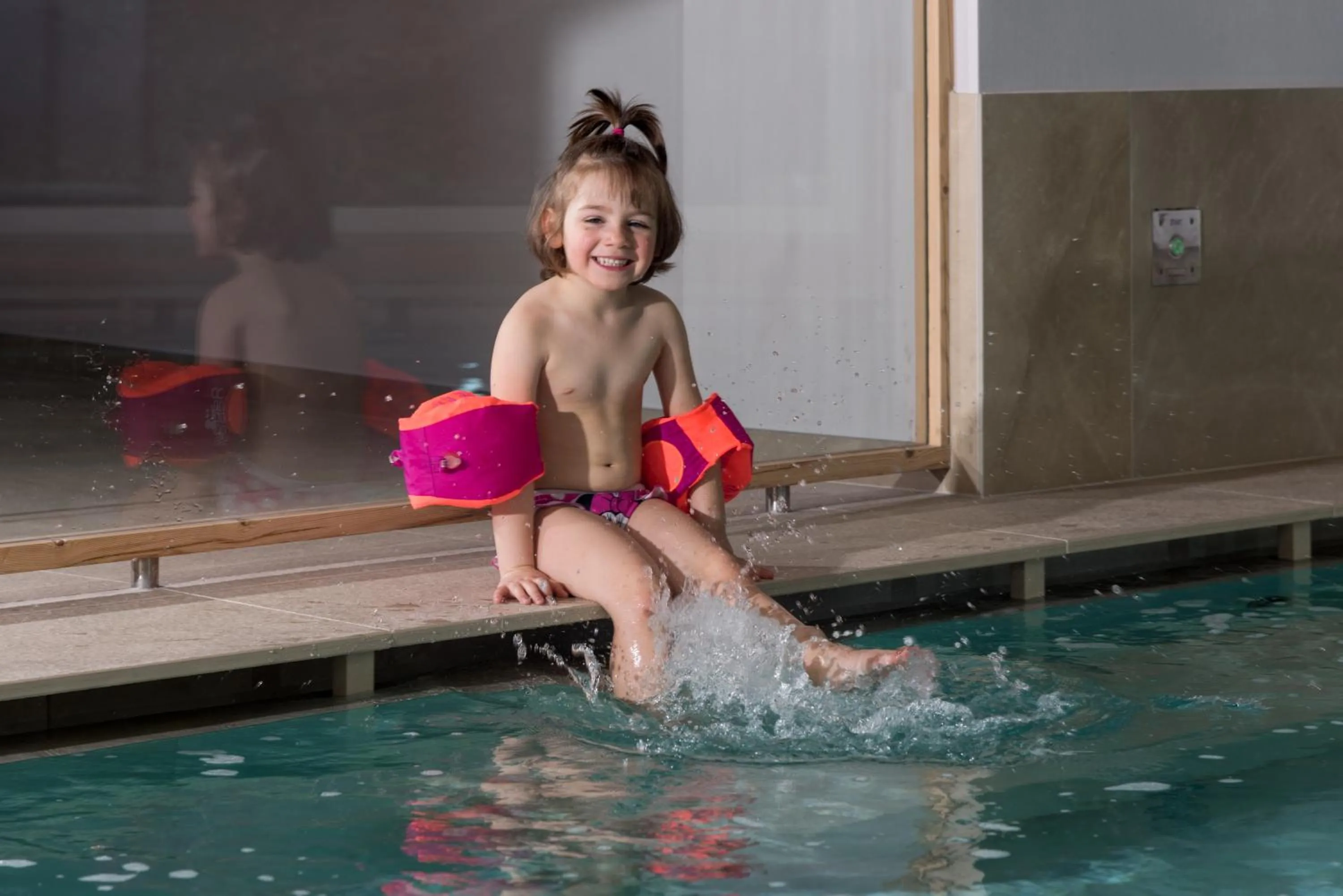 Swimming pool in Hotel El Paster