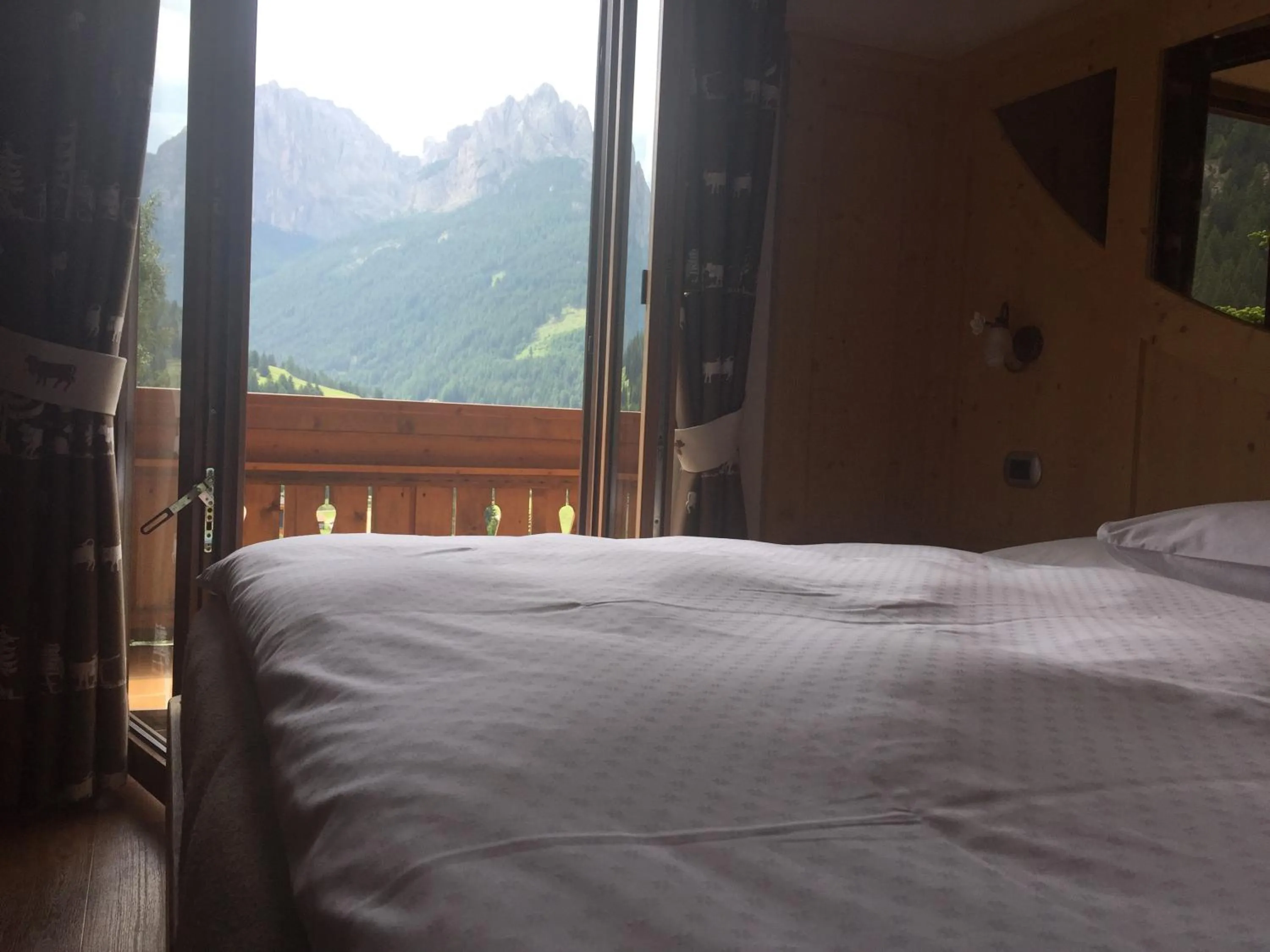 Mountain view, Bed in Hotel El Paster