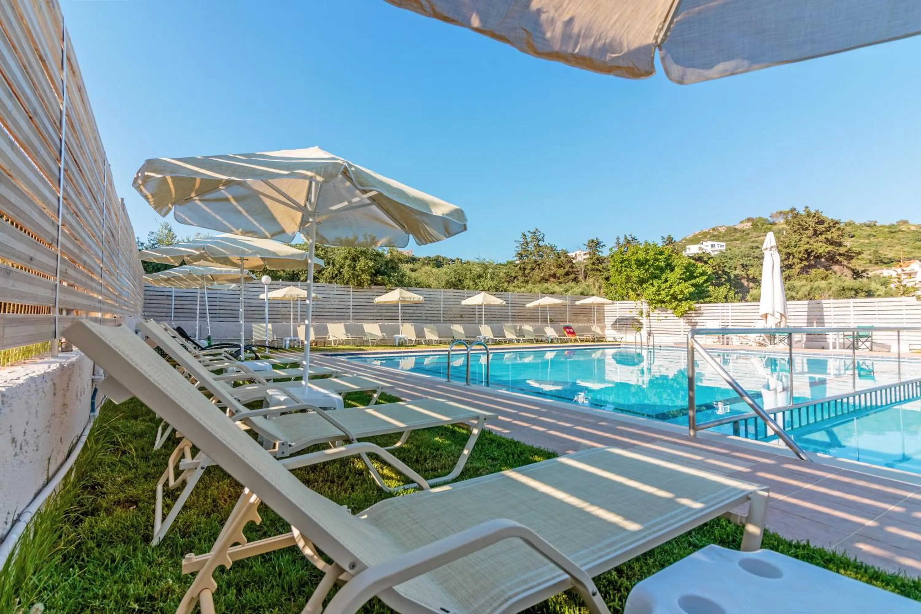 Swimming pool in Dimitra & Evdokia Hotel