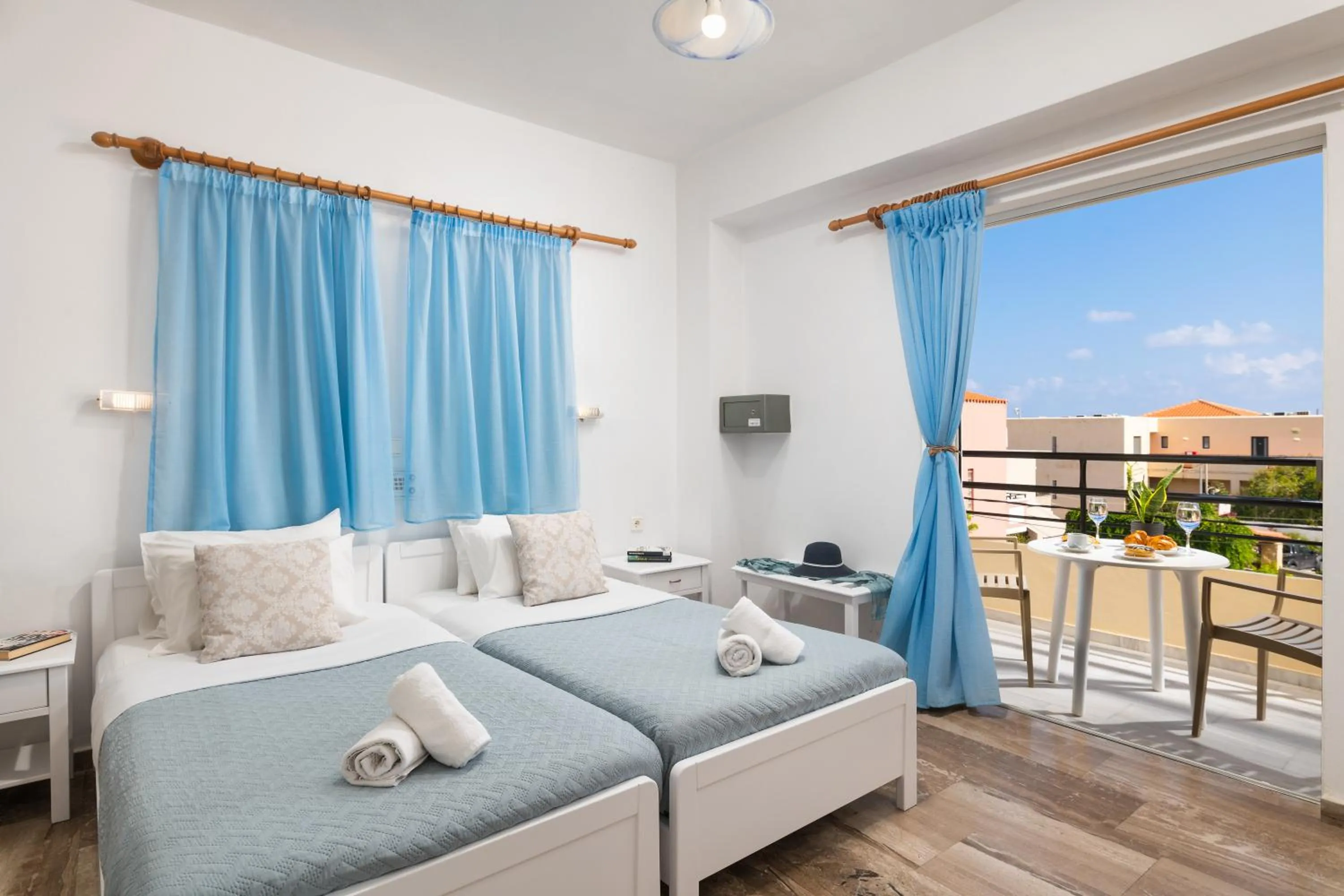 Bed in Dimitra & Evdokia Hotel