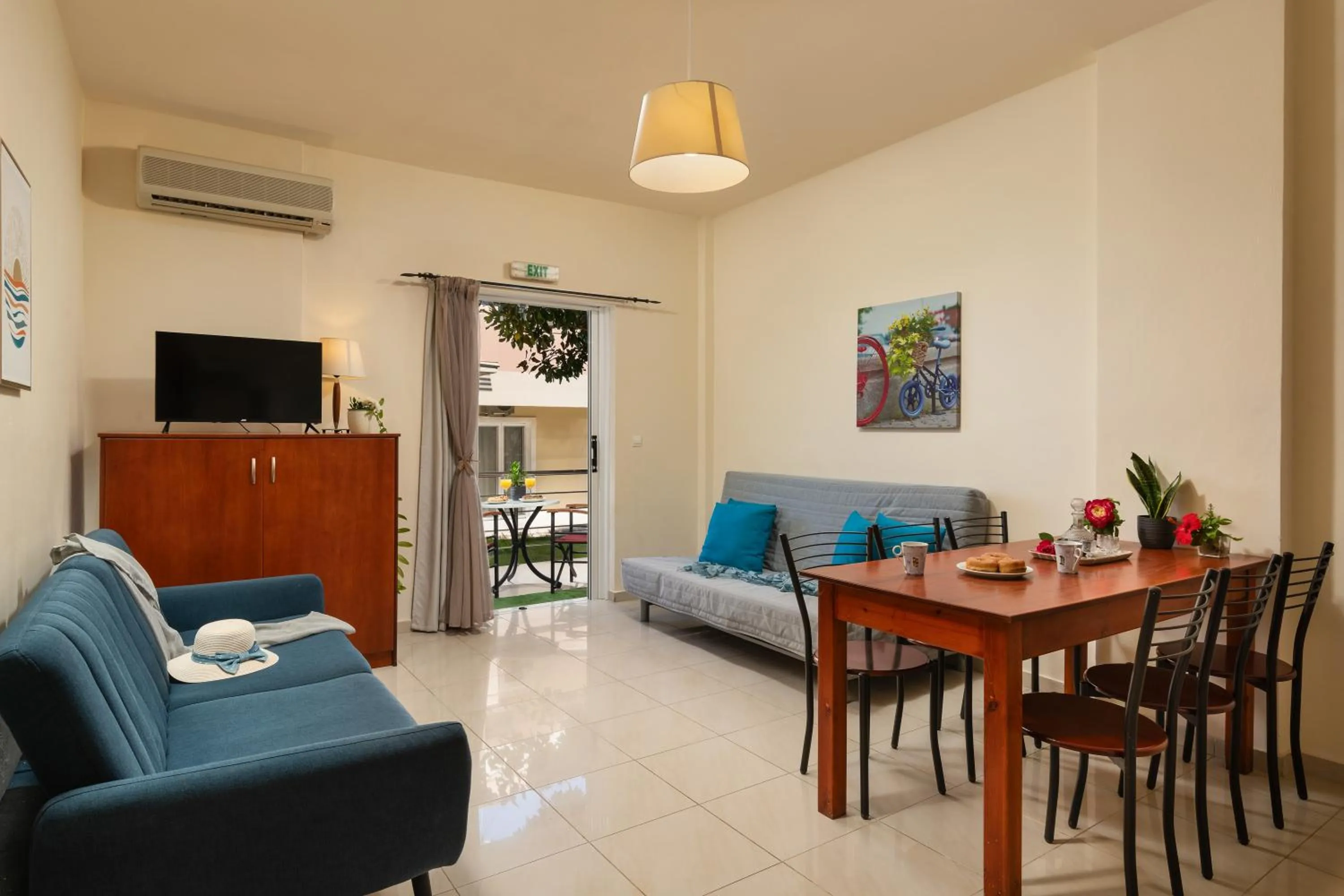 Living room in Dimitra & Evdokia Hotel