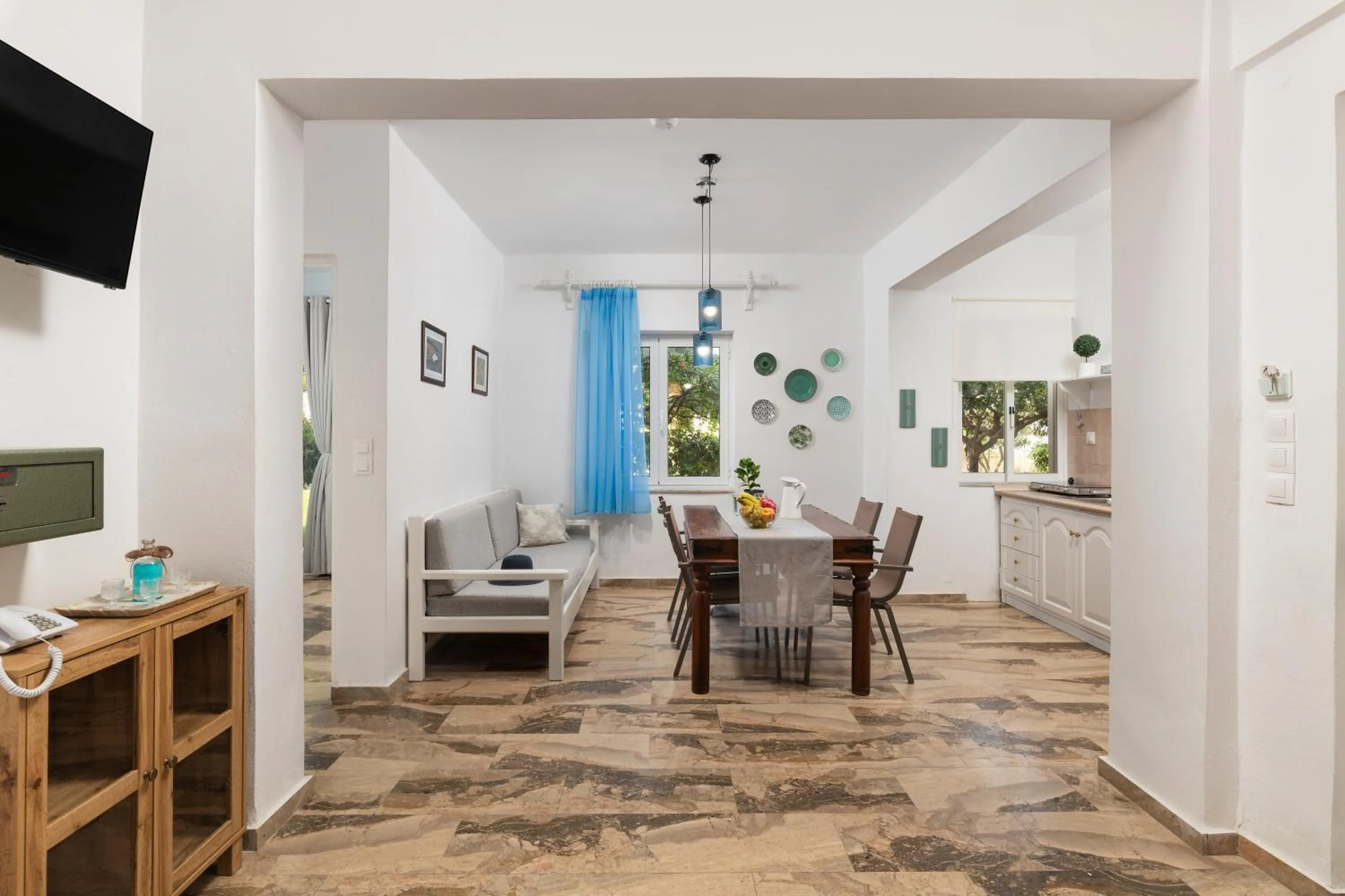 Kitchen or kitchenette in Dimitra & Evdokia Hotel